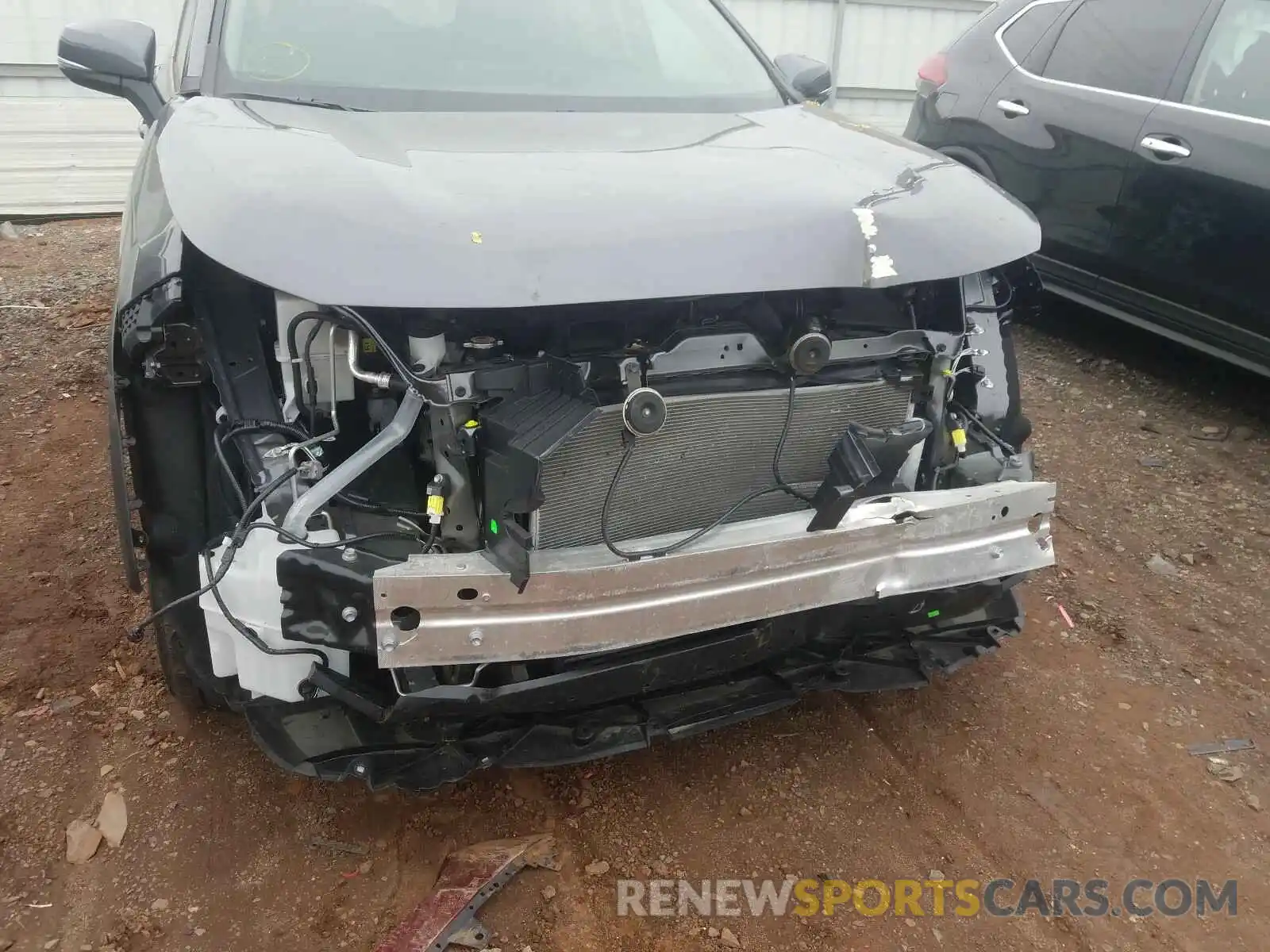 9 Photograph of a damaged car 2T3P1RFV7KC009197 TOYOTA RAV4 XLE 2019