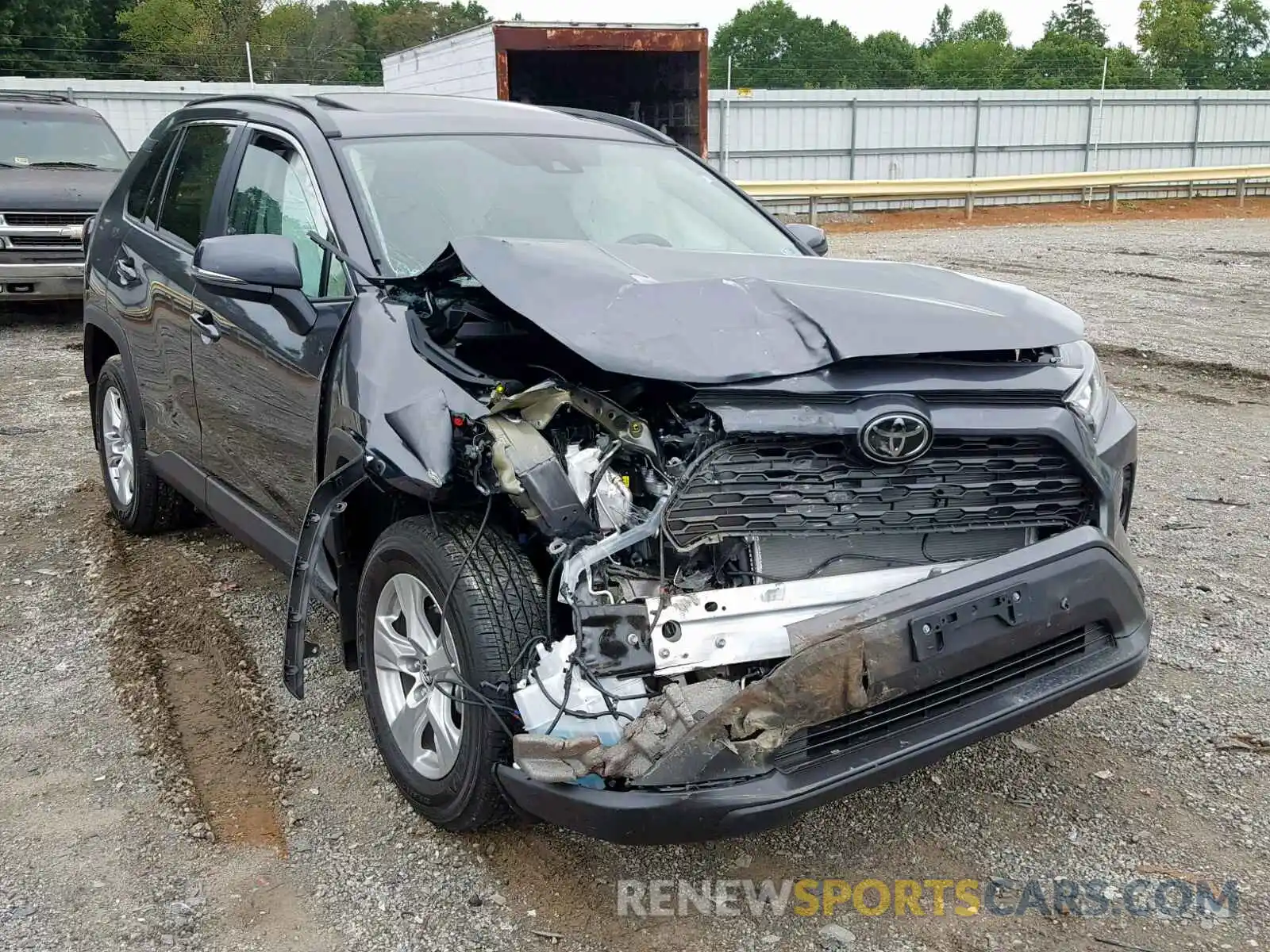 1 Photograph of a damaged car 2T3P1RFV8KC002601 TOYOTA RAV4 XLE 2019