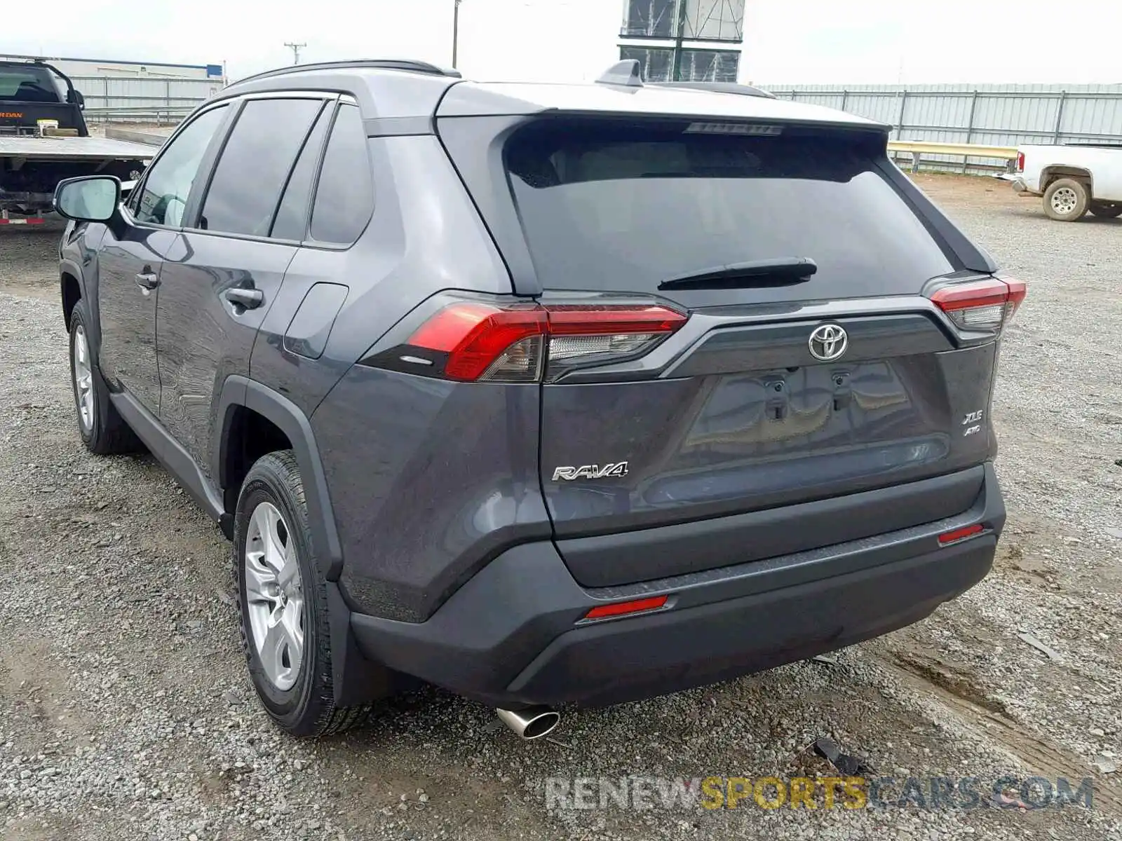 3 Photograph of a damaged car 2T3P1RFV8KC002601 TOYOTA RAV4 XLE 2019