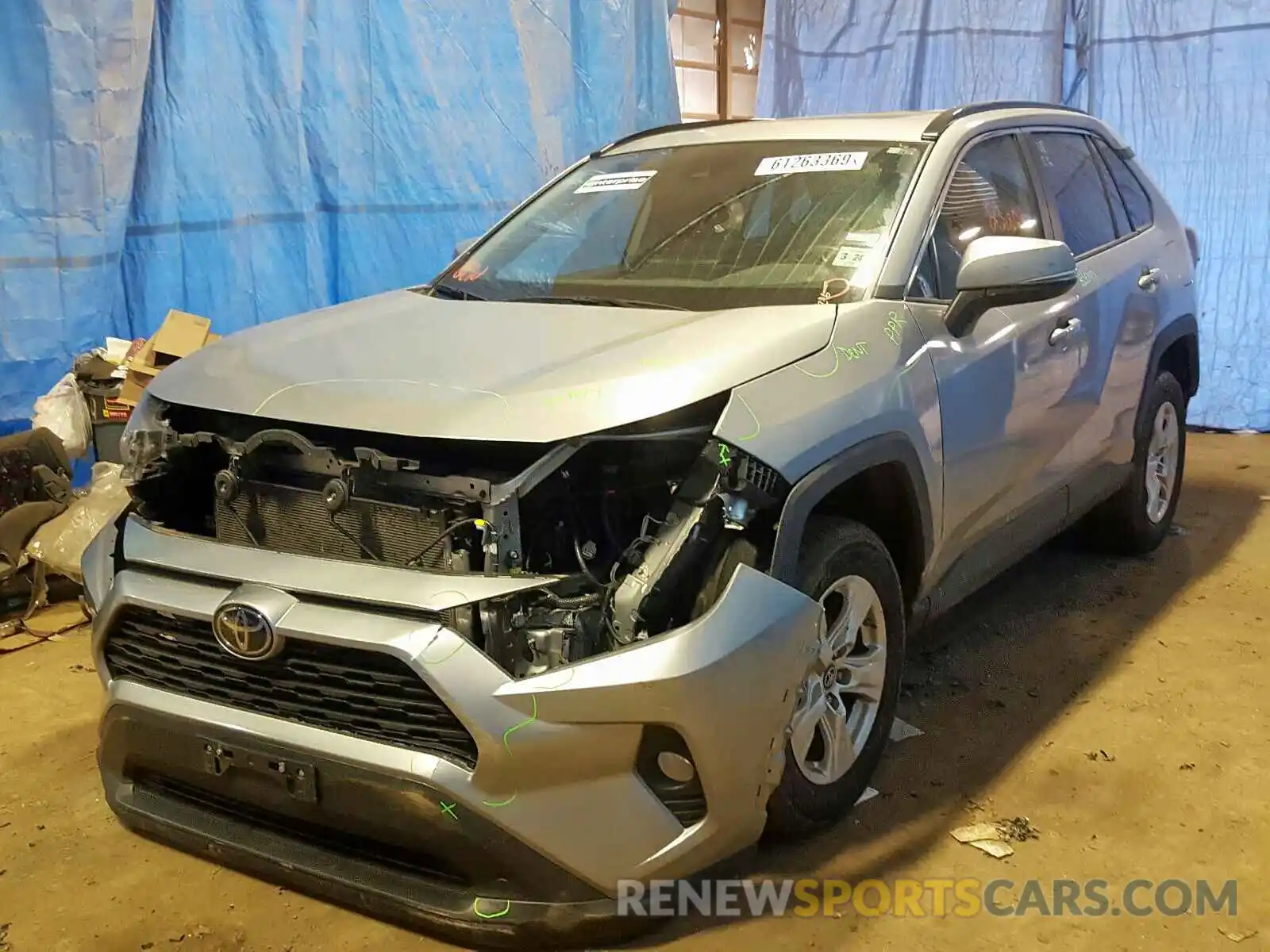 2 Фотография поврежденного автомобиля 2T3P1RFV8KW035922 TOYOTA RAV4 XLE 2019