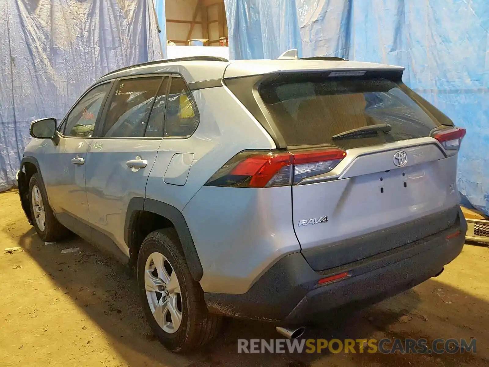 3 Фотография поврежденного автомобиля 2T3P1RFV8KW035922 TOYOTA RAV4 XLE 2019