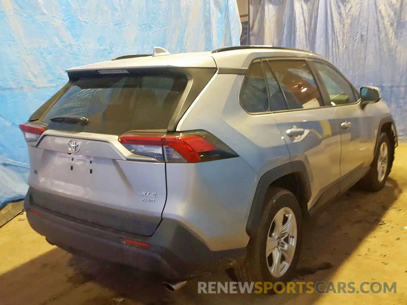 4 Фотография поврежденного автомобиля 2T3P1RFV8KW035922 TOYOTA RAV4 XLE 2019