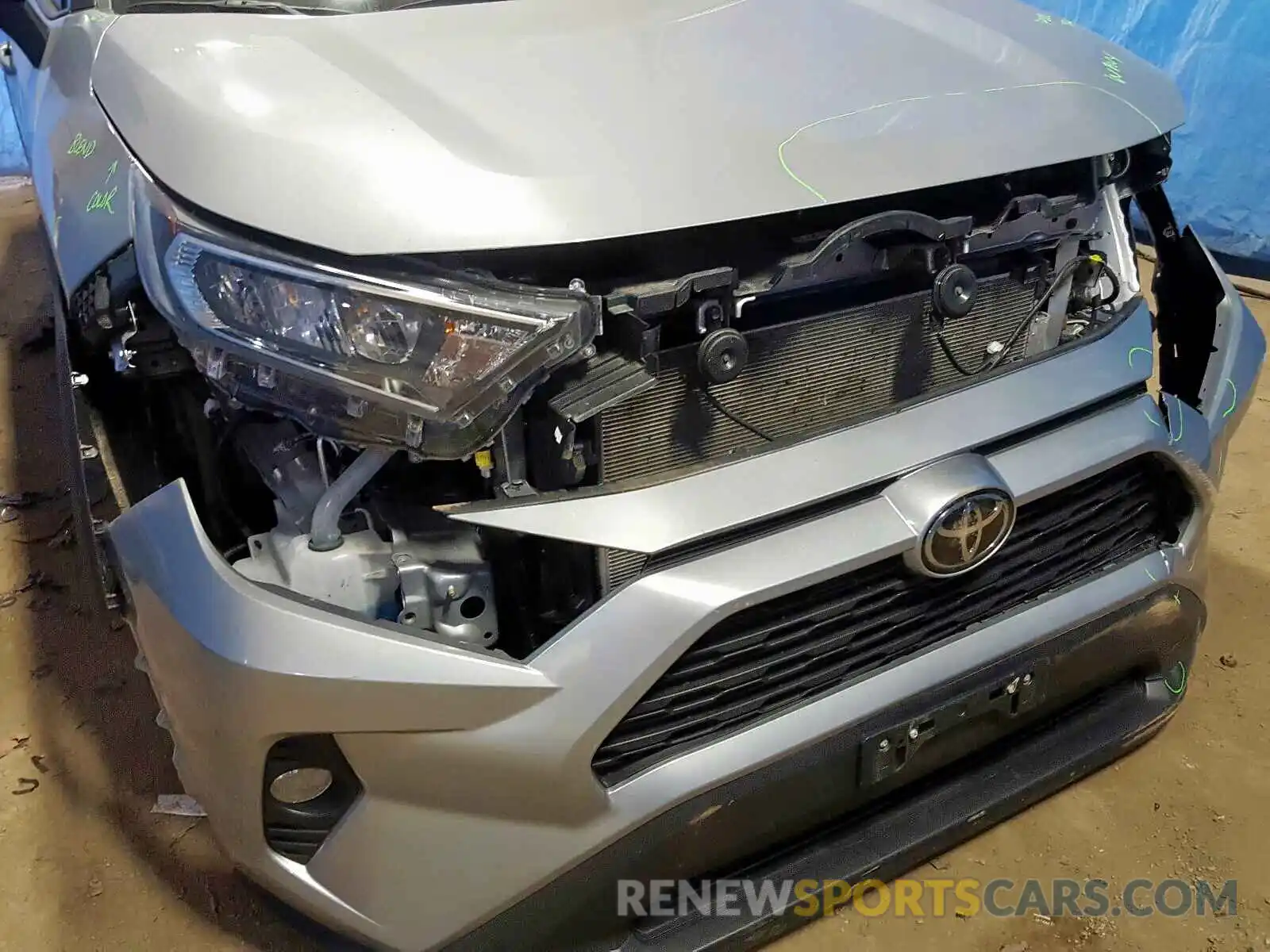 9 Фотография поврежденного автомобиля 2T3P1RFV8KW035922 TOYOTA RAV4 XLE 2019