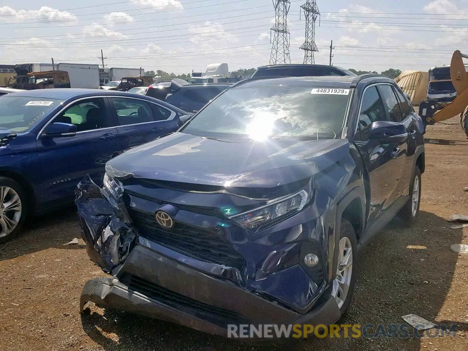 2 Photograph of a damaged car 2T3P1RFV9KW030521 TOYOTA RAV4 XLE 2019