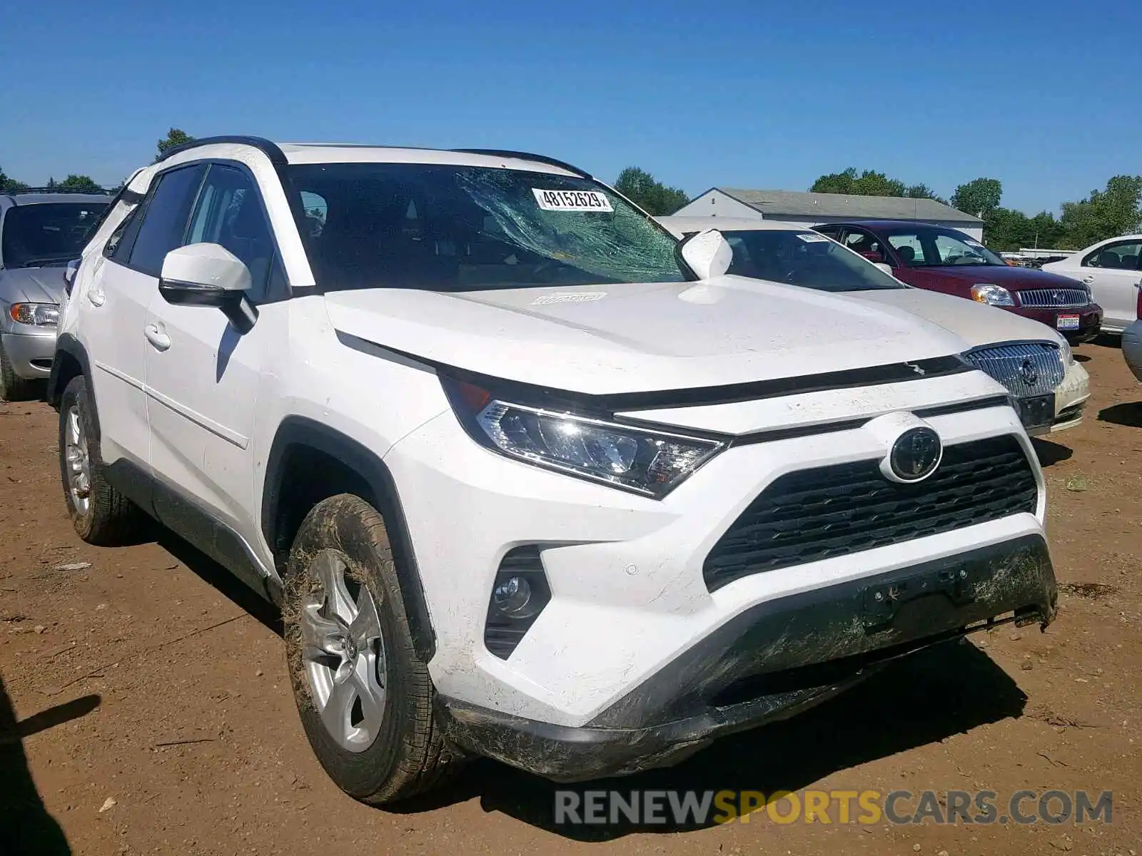 1 Photograph of a damaged car 2T3P1RFVXKC004723 TOYOTA RAV4 XLE 2019