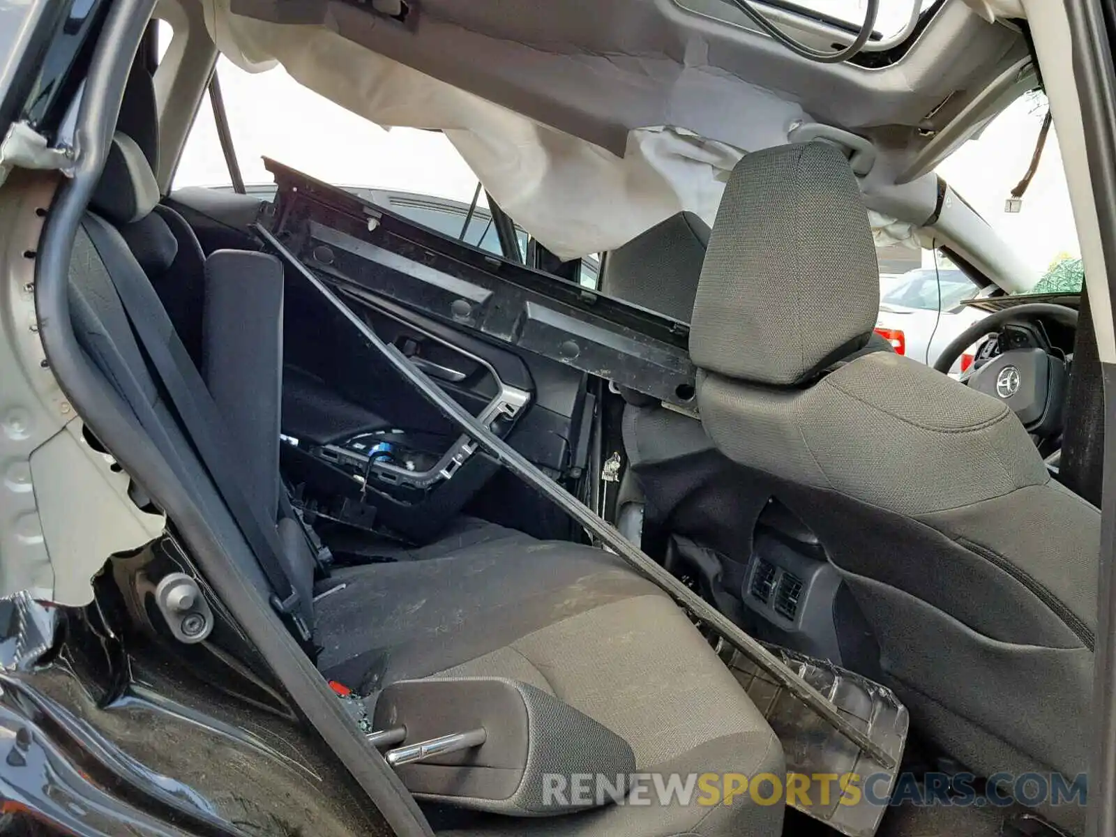 6 Photograph of a damaged car 2T3P1RFVXKW037865 TOYOTA RAV4 XLE 2019