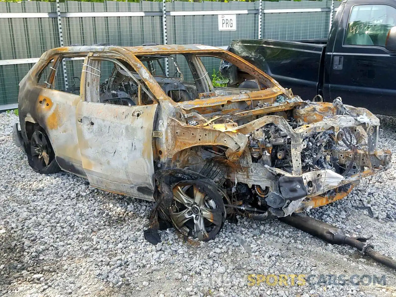 1 Photograph of a damaged car 2T3P1RFVXKW050793 TOYOTA RAV4 XLE 2019