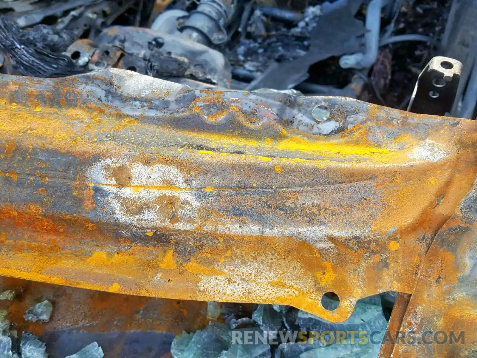 10 Photograph of a damaged car 2T3P1RFVXKW050793 TOYOTA RAV4 XLE 2019