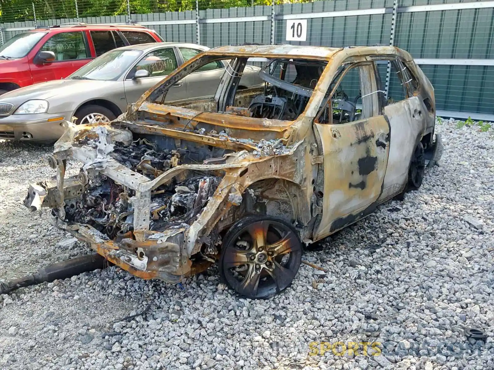 2 Photograph of a damaged car 2T3P1RFVXKW050793 TOYOTA RAV4 XLE 2019