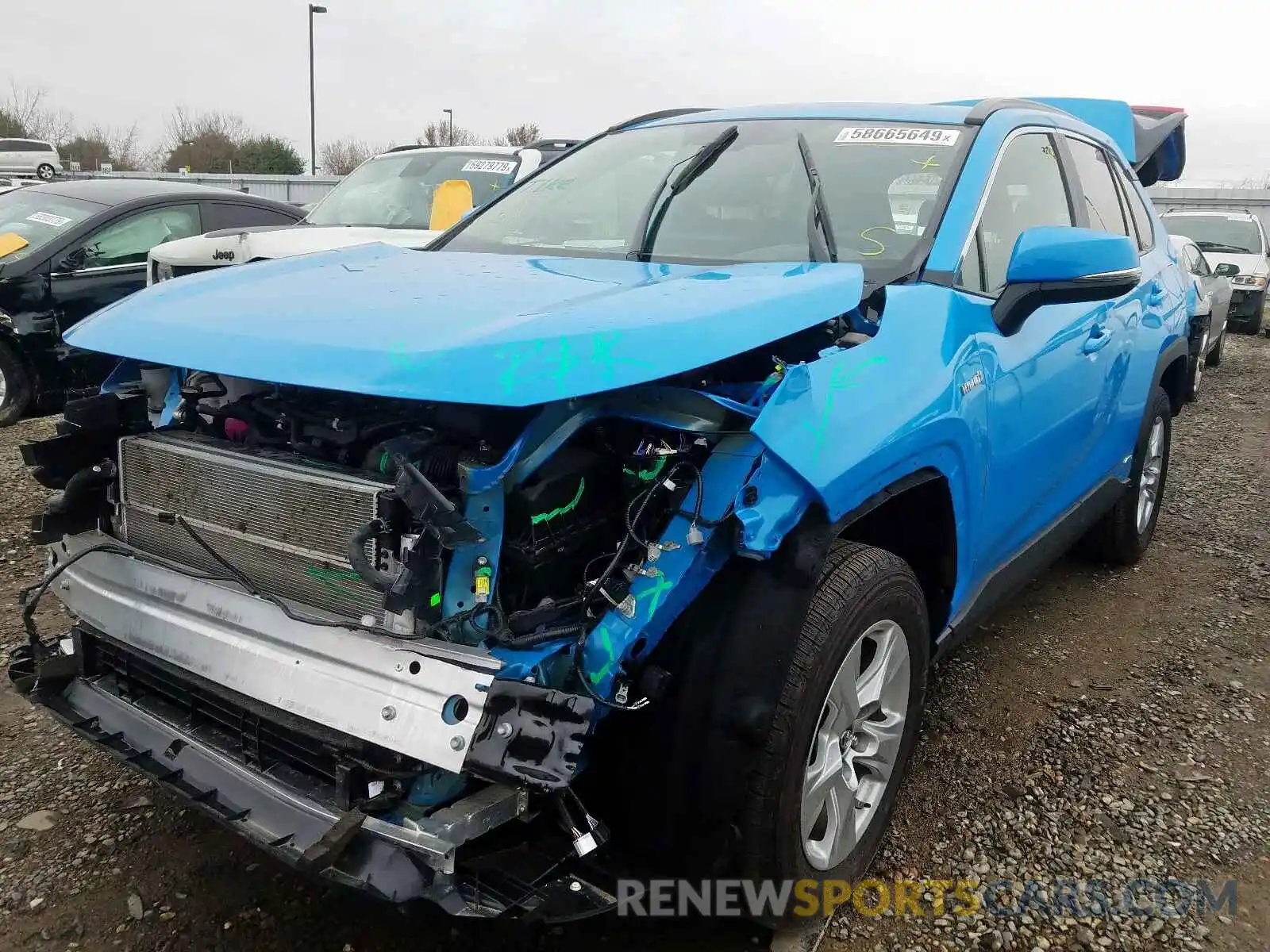 2 Photograph of a damaged car 2T3RWRFV5KW019509 TOYOTA RAV4 XLE 2019