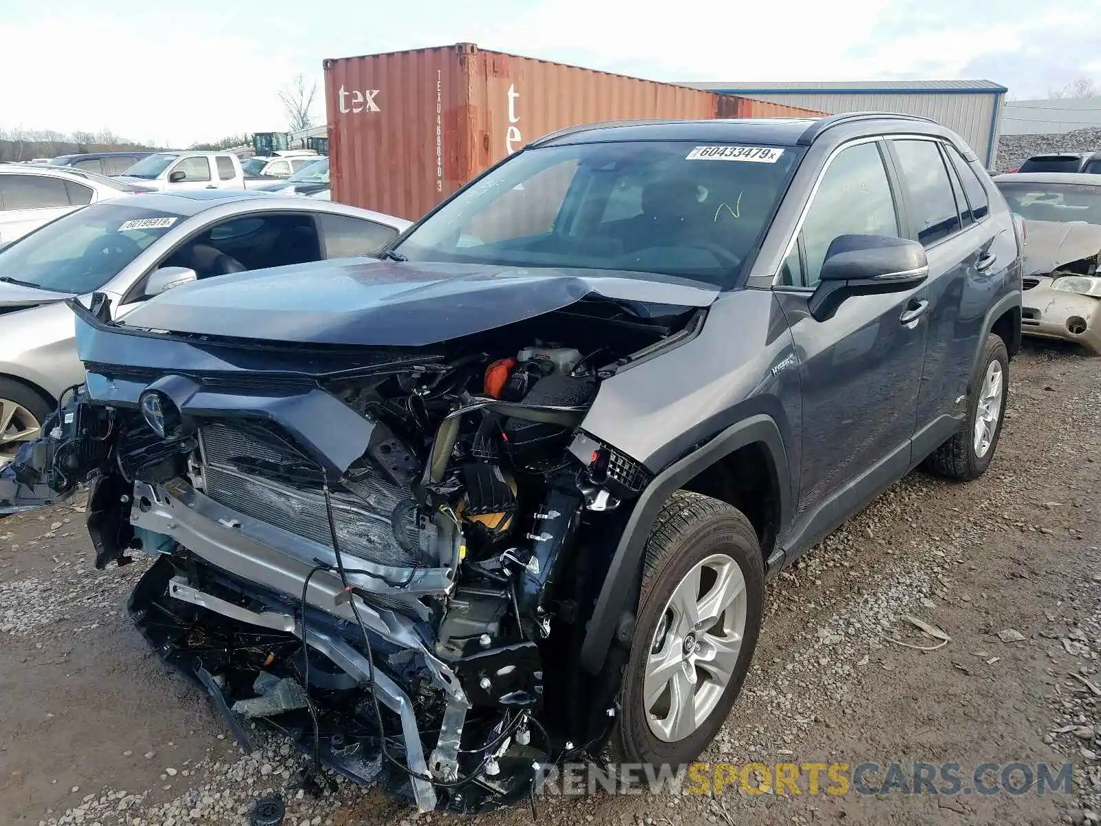 2 Фотография поврежденного автомобиля 2T3RWRFV5KW022409 TOYOTA RAV4 XLE 2019