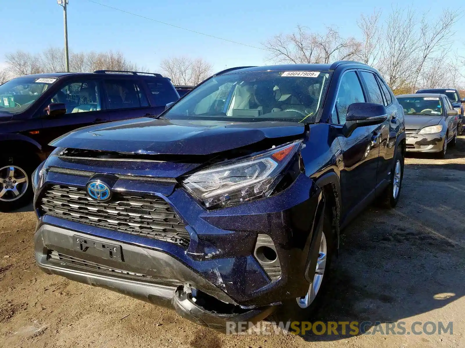 2 Photograph of a damaged car 2T3RWRFV5KW039033 TOYOTA RAV4 XLE 2019