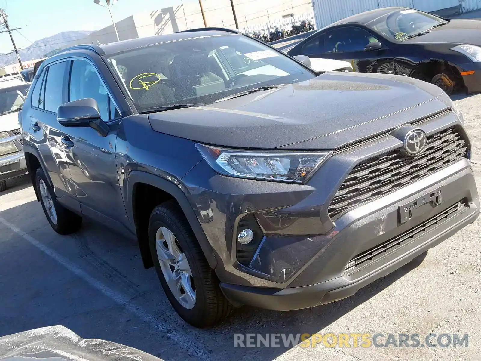 1 Photograph of a damaged car 2T3W1RFV2KC013329 TOYOTA RAV4 XLE 2019