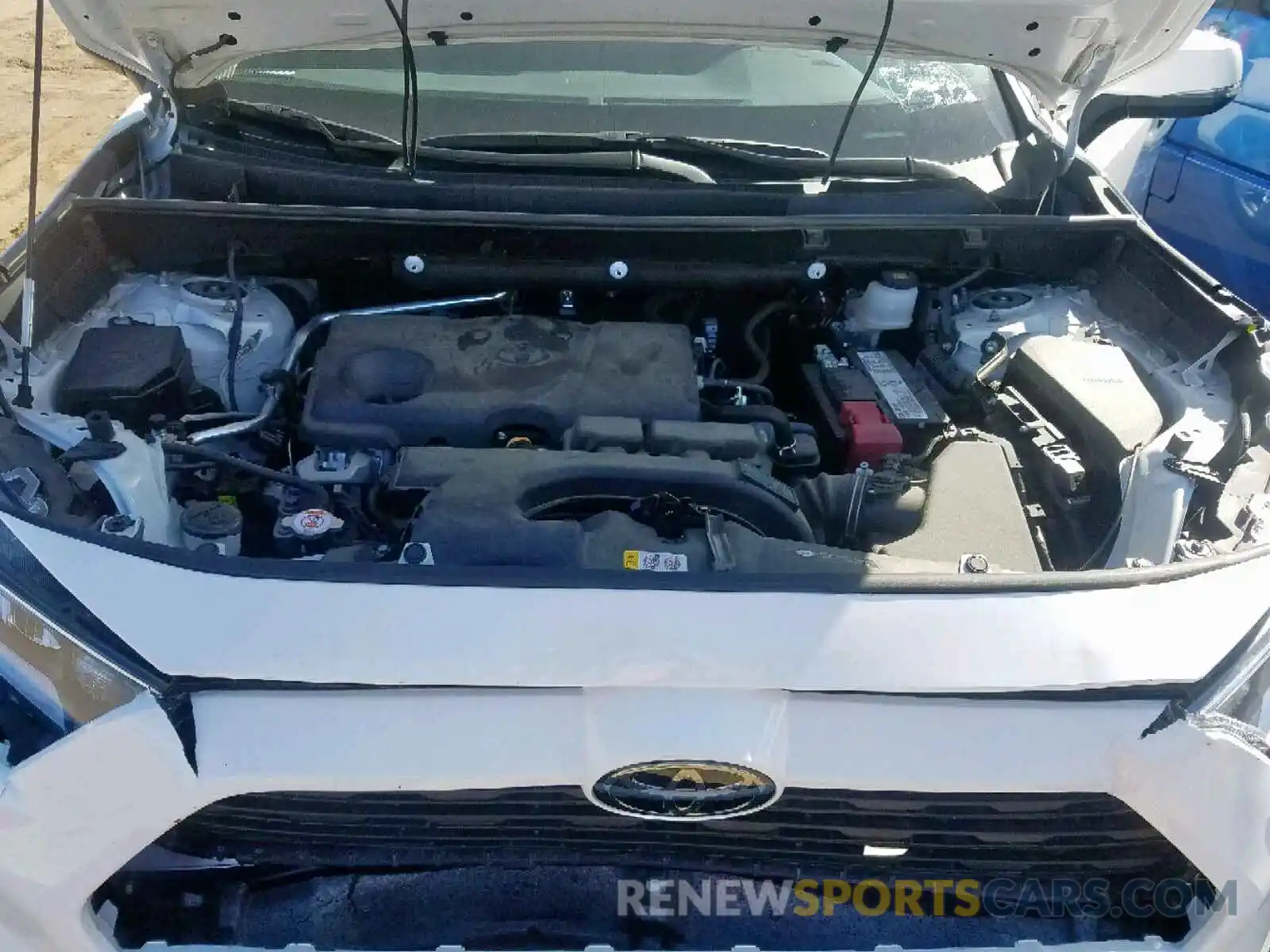 7 Photograph of a damaged car 2T3W1RFV2KW018206 TOYOTA RAV4 XLE 2019