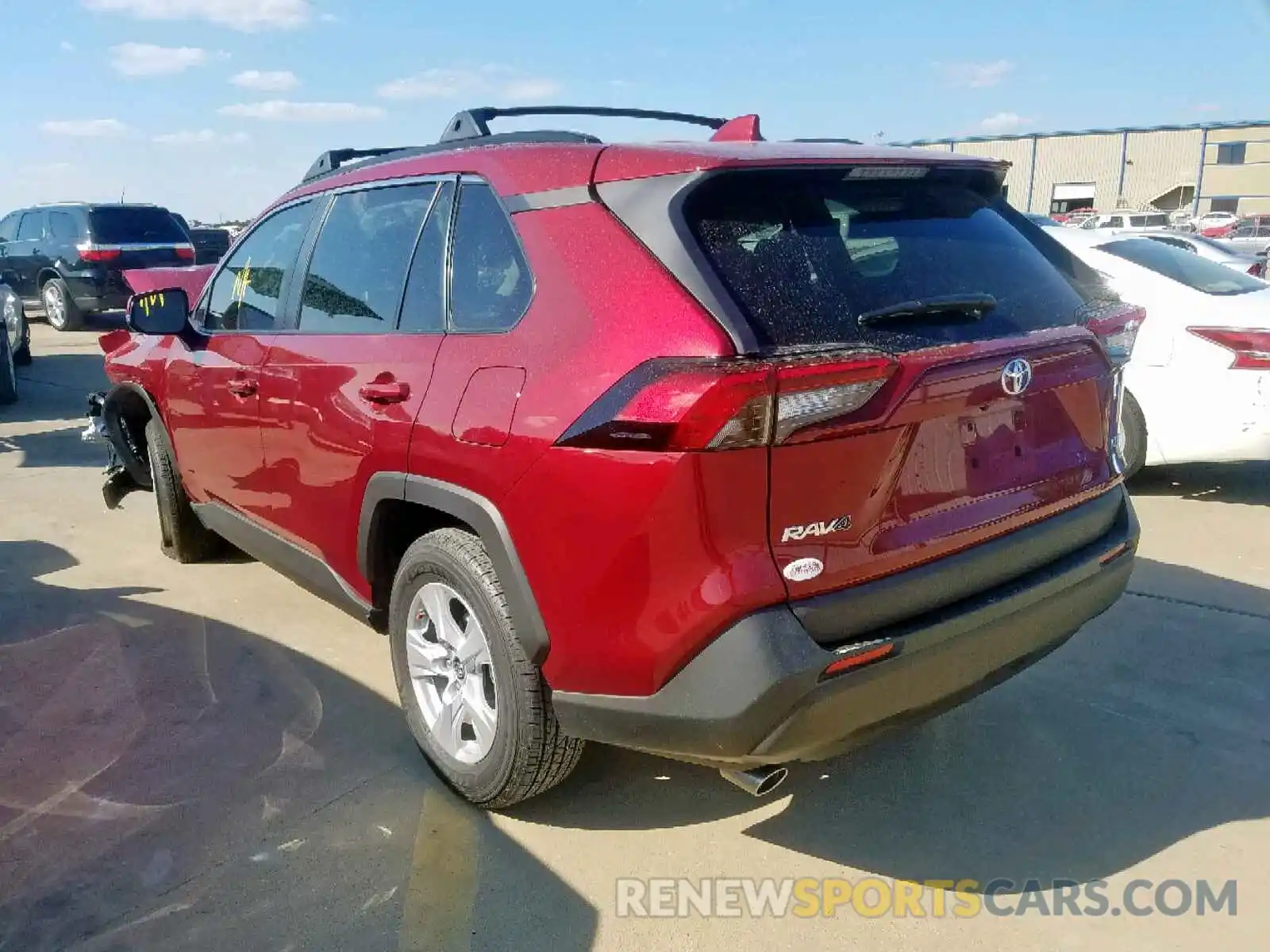 3 Photograph of a damaged car 2T3W1RFV3KW008929 TOYOTA RAV4 XLE 2019