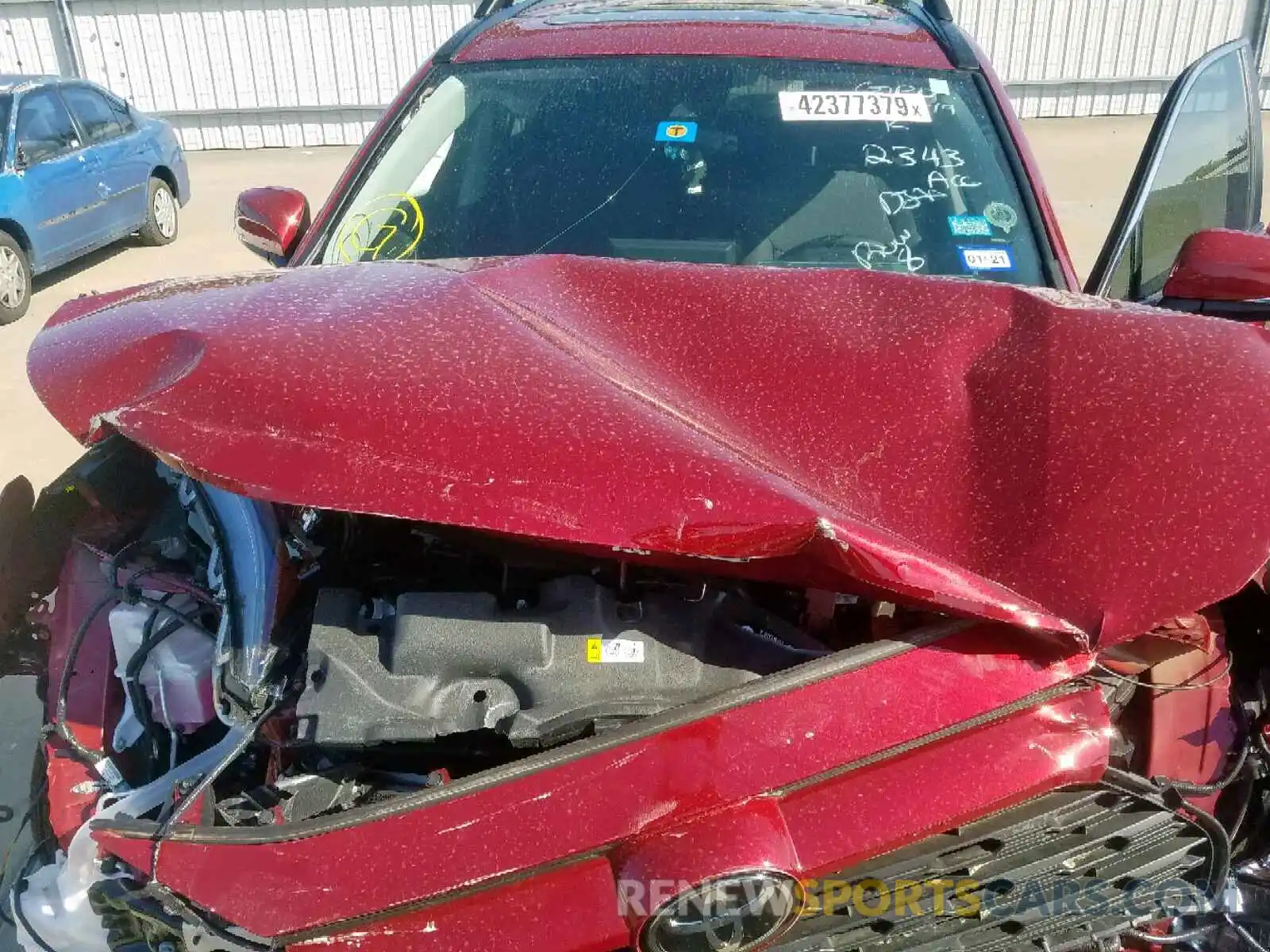 7 Photograph of a damaged car 2T3W1RFV3KW008929 TOYOTA RAV4 XLE 2019