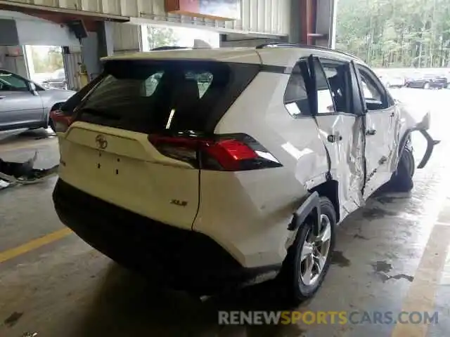 4 Photograph of a damaged car 2T3W1RFV3KW013905 TOYOTA RAV4 XLE 2019