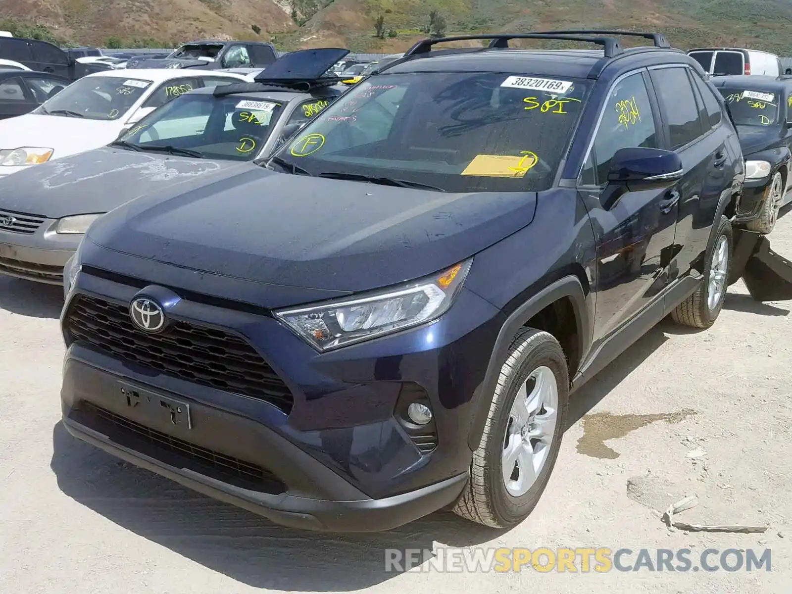 2 Photograph of a damaged car 2T3W1RFV4KW005358 TOYOTA RAV4 XLE 2019