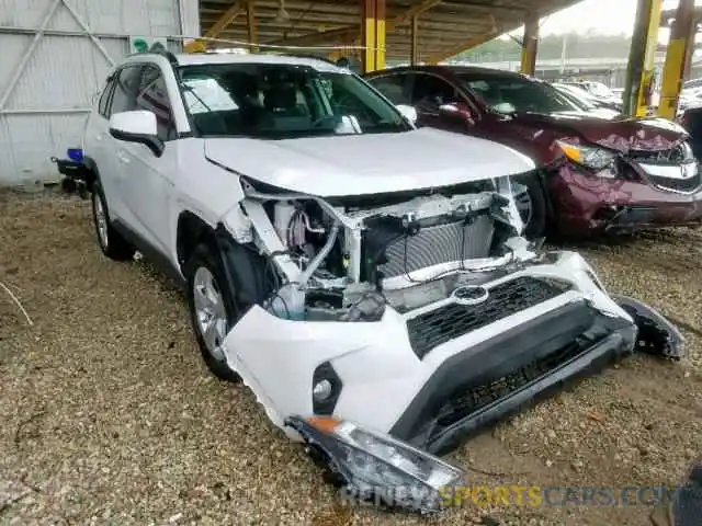 1 Photograph of a damaged car 2T3W1RFV6KC004830 TOYOTA RAV4 XLE 2019