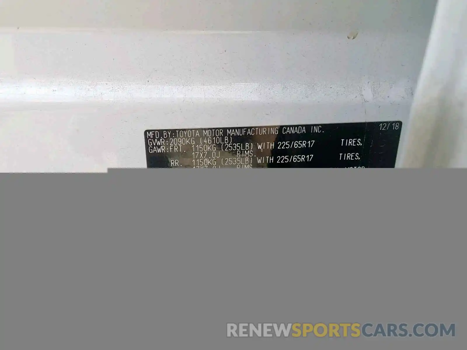 10 Photograph of a damaged car 2T3W1RFV6KW003899 TOYOTA RAV4 XLE 2019