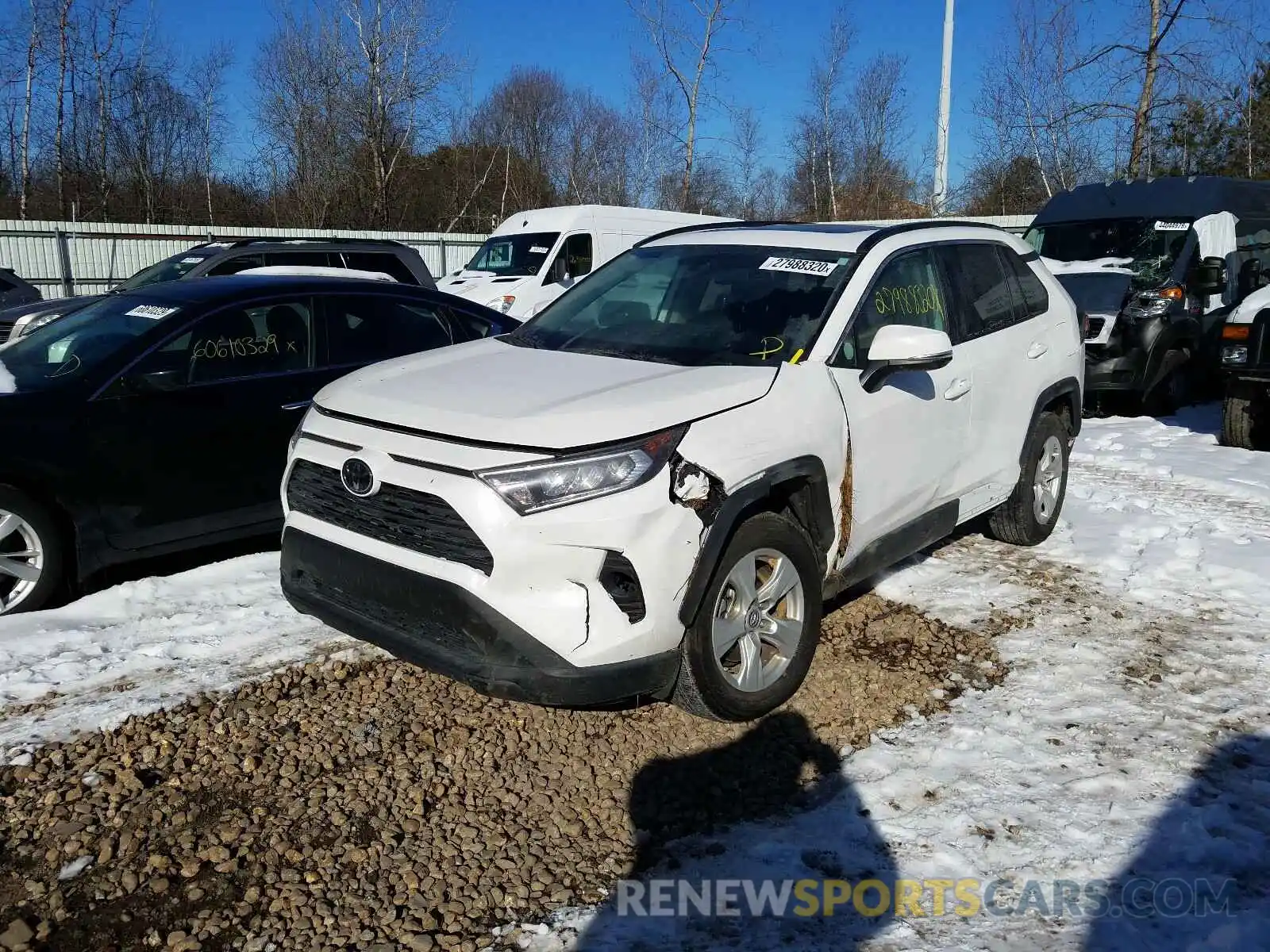 2 Photograph of a damaged car 2T3W1RFV6KW015020 TOYOTA RAV4 XLE 2019