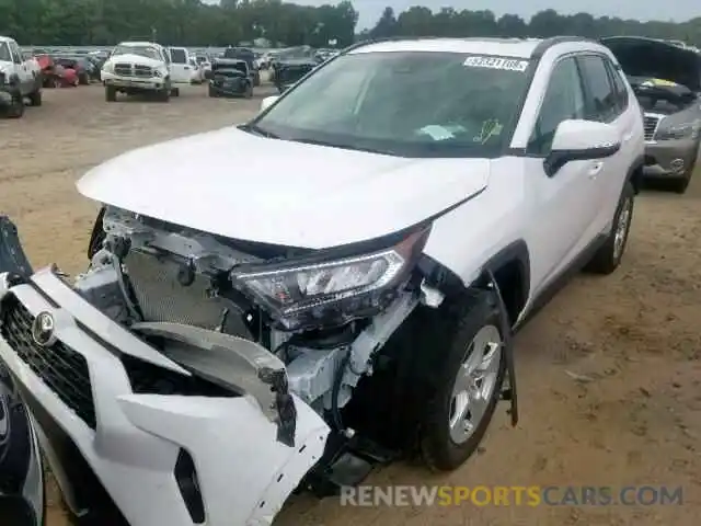 2 Photograph of a damaged car 2T3W1RFV8KW013043 TOYOTA RAV4 XLE 2019