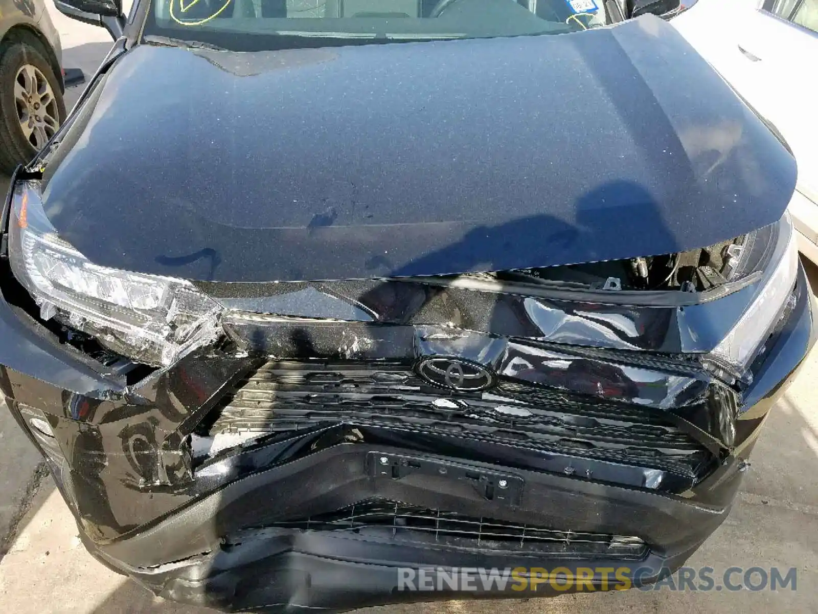 7 Photograph of a damaged car 2T3W1RFVXKC005172 TOYOTA RAV4 XLE 2019