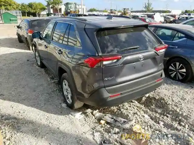 3 Photograph of a damaged car 2T3W1RFVXKW013058 TOYOTA RAV4 XLE 2019