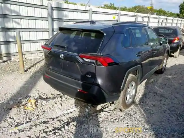 4 Photograph of a damaged car 2T3W1RFVXKW013058 TOYOTA RAV4 XLE 2019