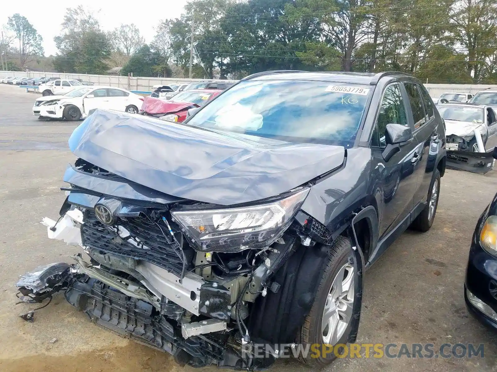 2 Photograph of a damaged car 2T3W1RFVXKW052300 TOYOTA RAV4 XLE 2019