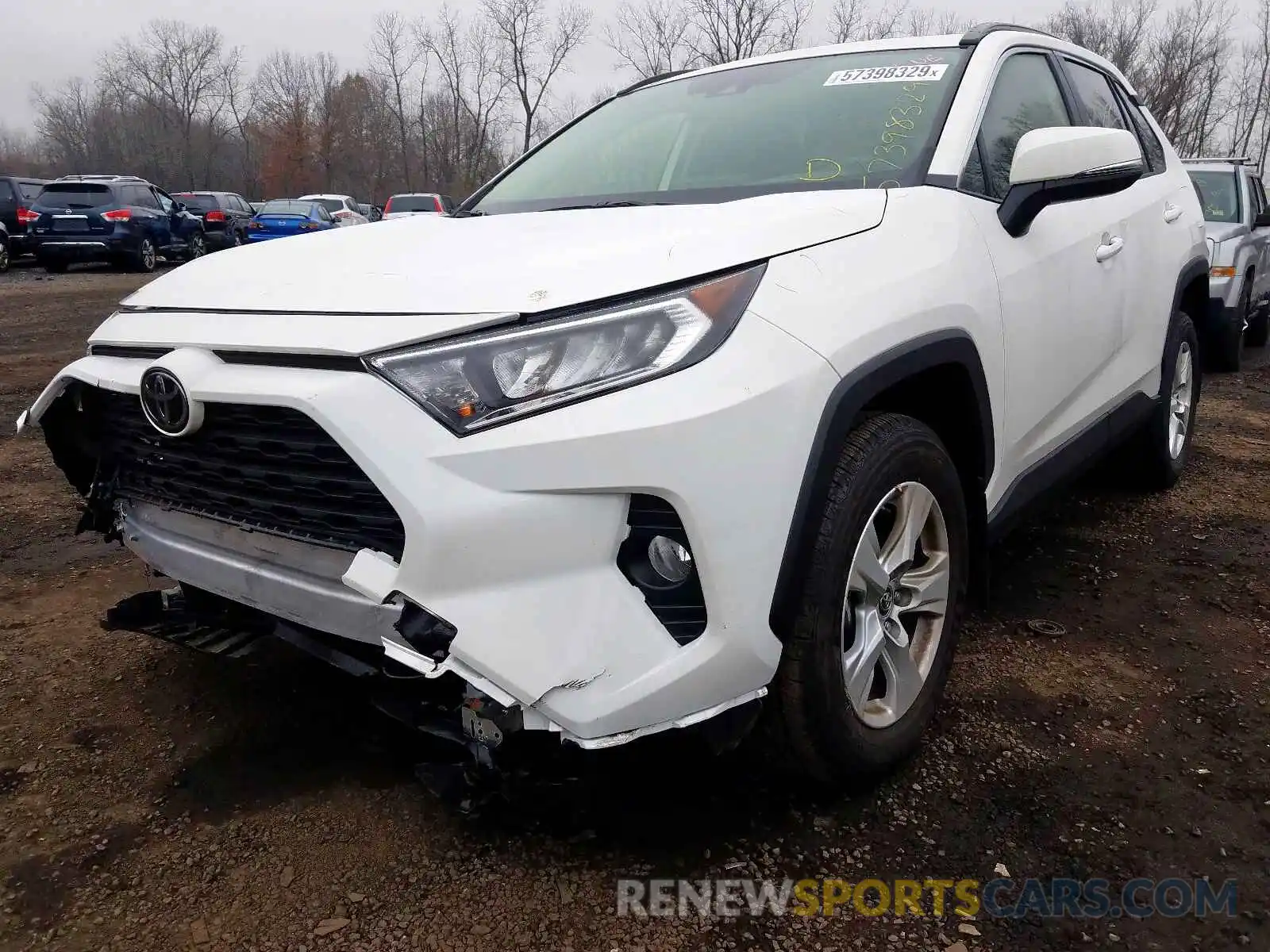 2 Photograph of a damaged car JTMP1RFV0KD023650 TOYOTA RAV4 XLE 2019