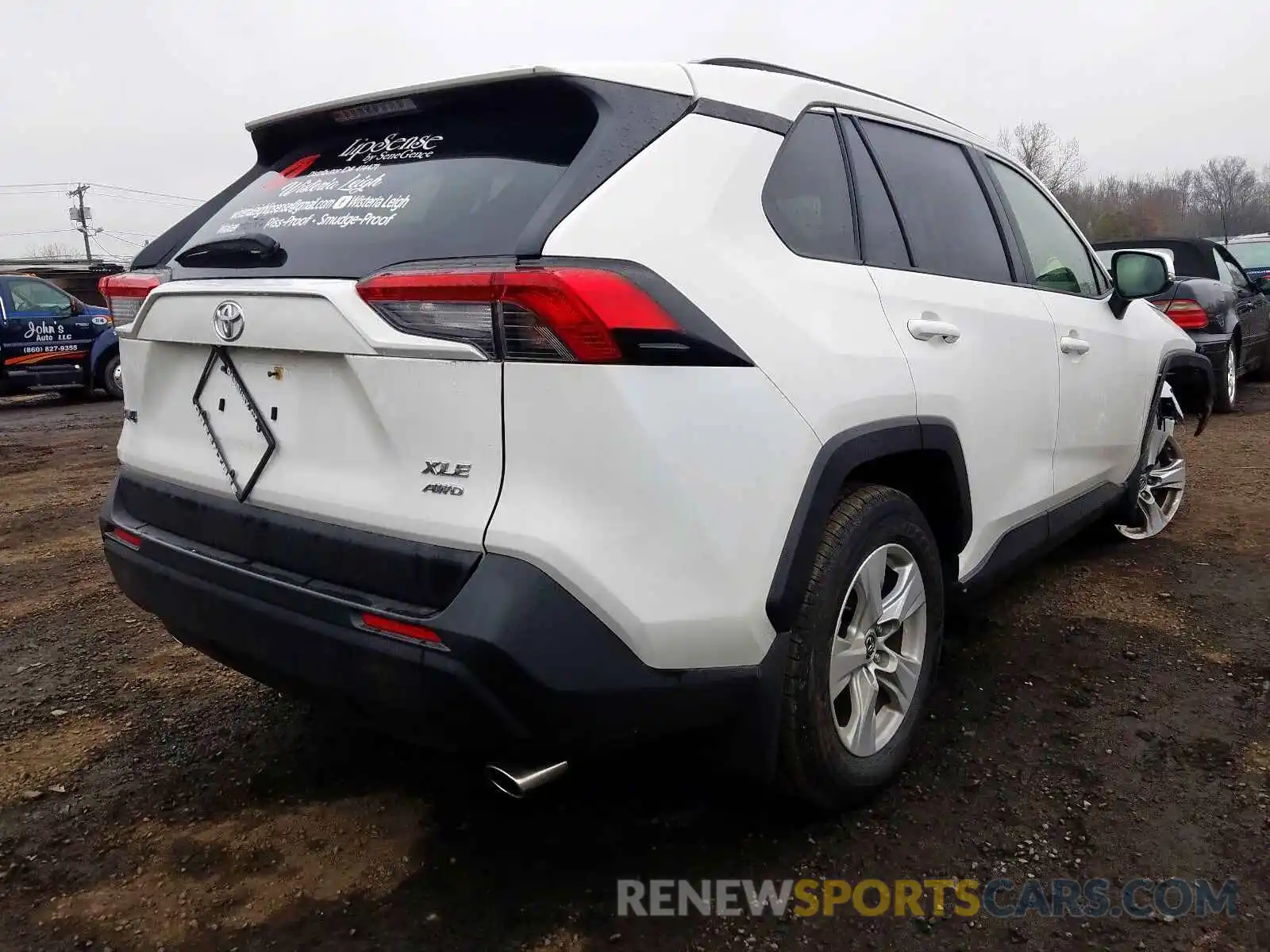 4 Photograph of a damaged car JTMP1RFV0KD023650 TOYOTA RAV4 XLE 2019