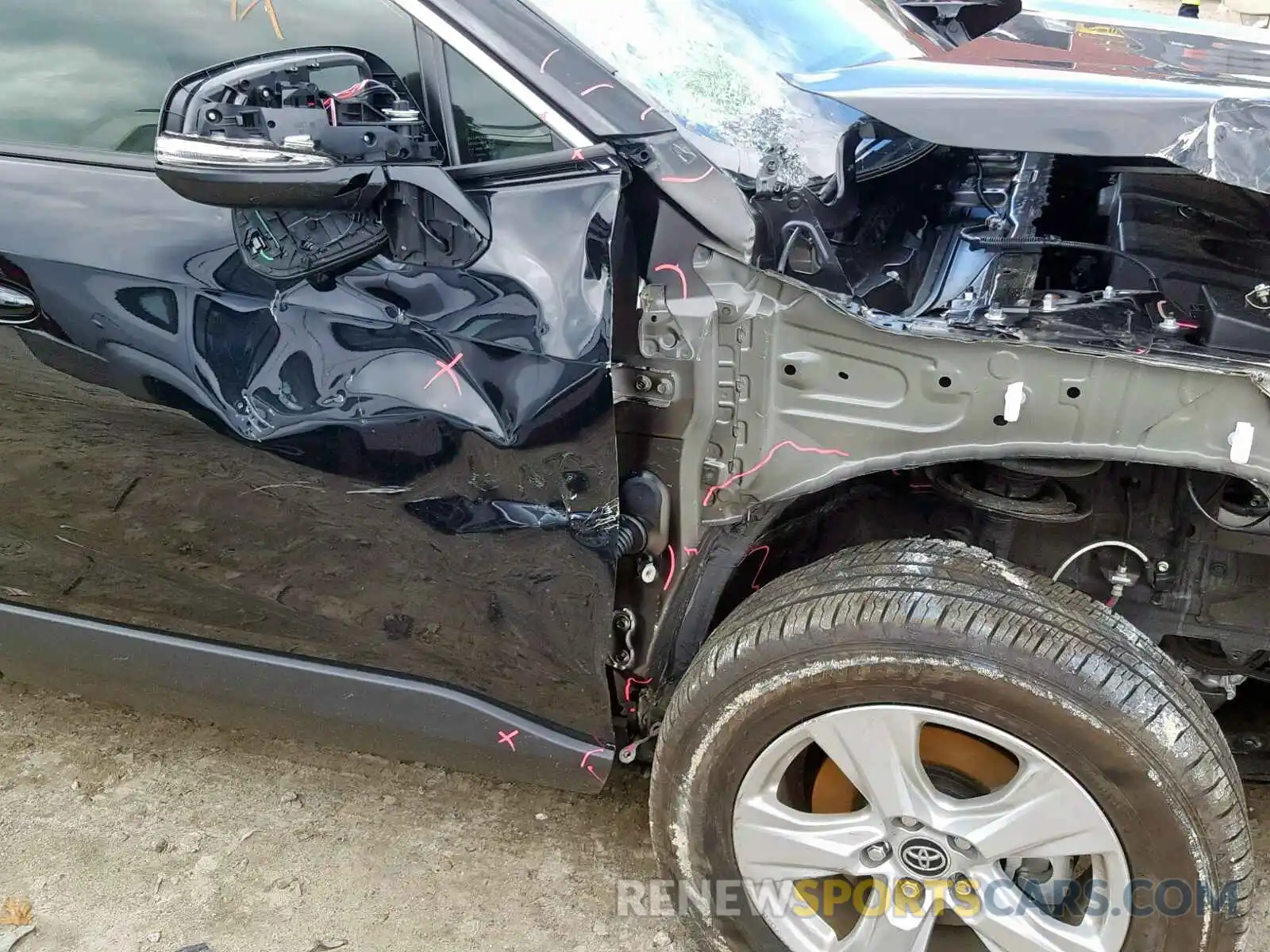 9 Фотография поврежденного автомобиля JTMP1RFV0KD504224 TOYOTA RAV4 XLE 2019