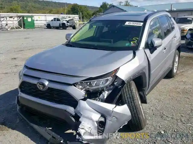 2 Photograph of a damaged car JTMP1RFV0KD506121 TOYOTA RAV4 XLE 2019