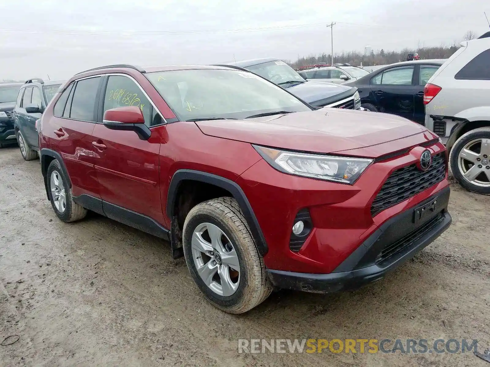 1 Фотография поврежденного автомобиля JTMP1RFV1KD007862 TOYOTA RAV4 XLE 2019