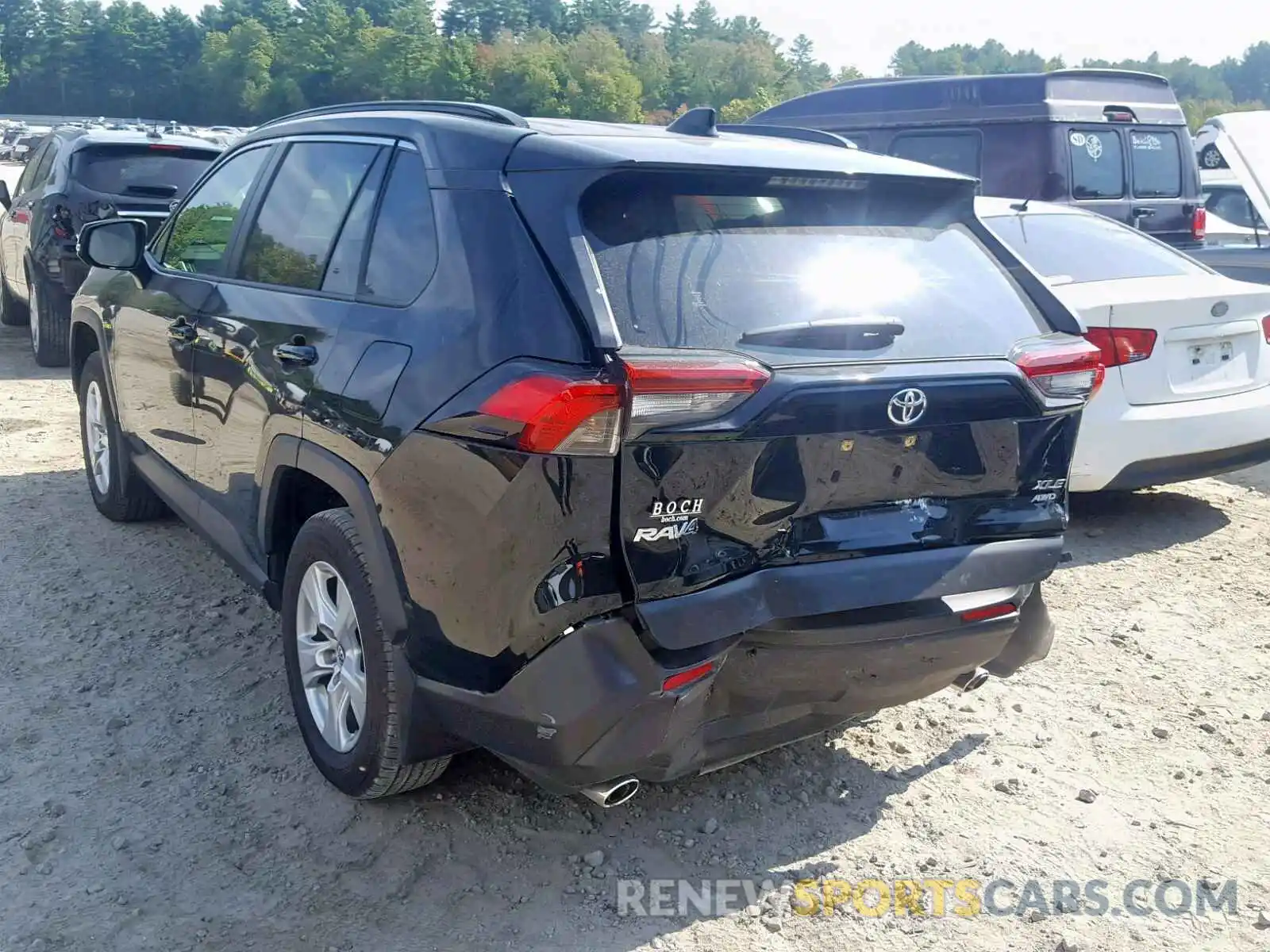 3 Photograph of a damaged car JTMP1RFV4KD029080 TOYOTA RAV4 XLE 2019