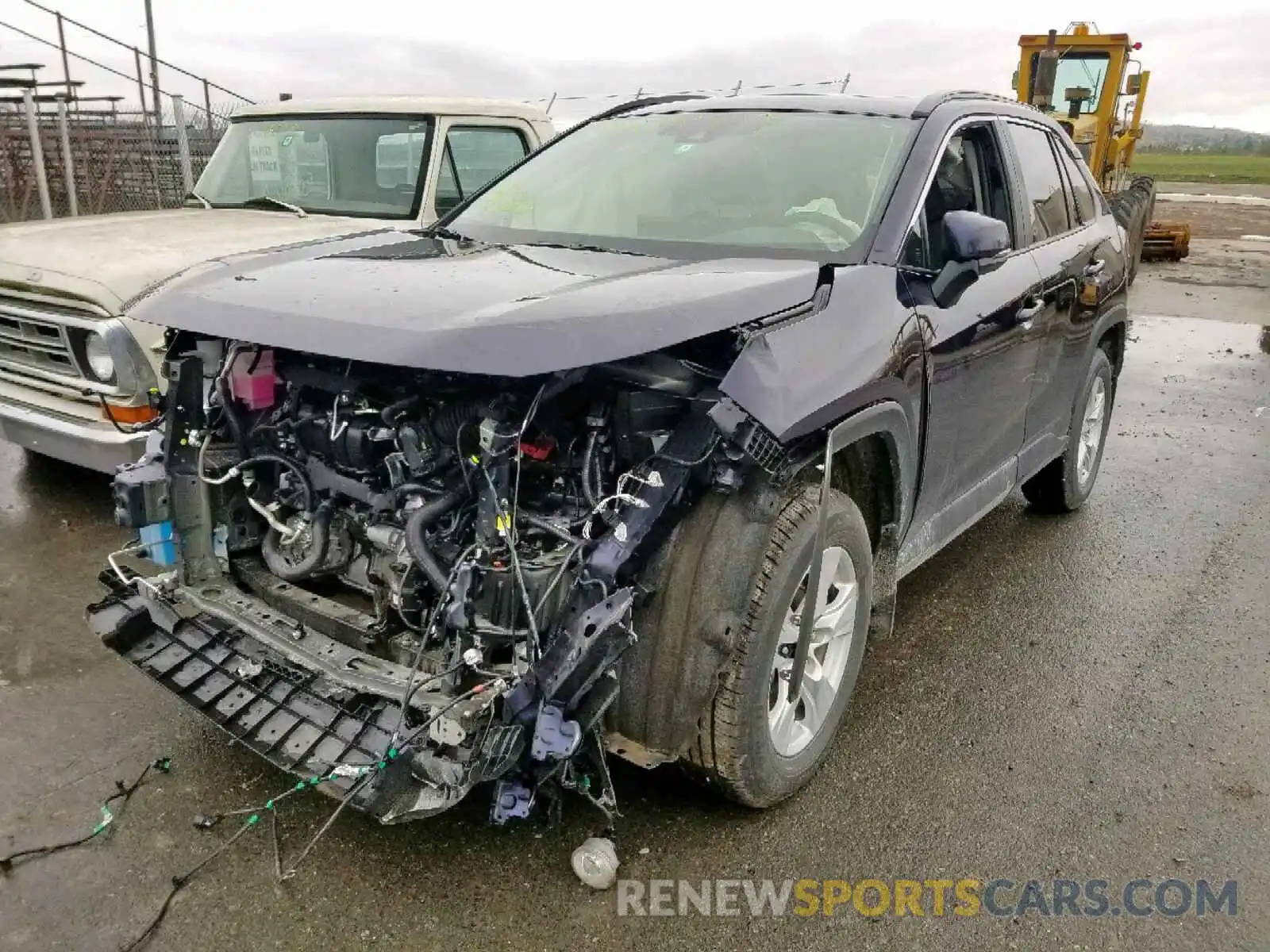 2 Photograph of a damaged car JTMP1RFV4KD502007 TOYOTA RAV4 XLE 2019