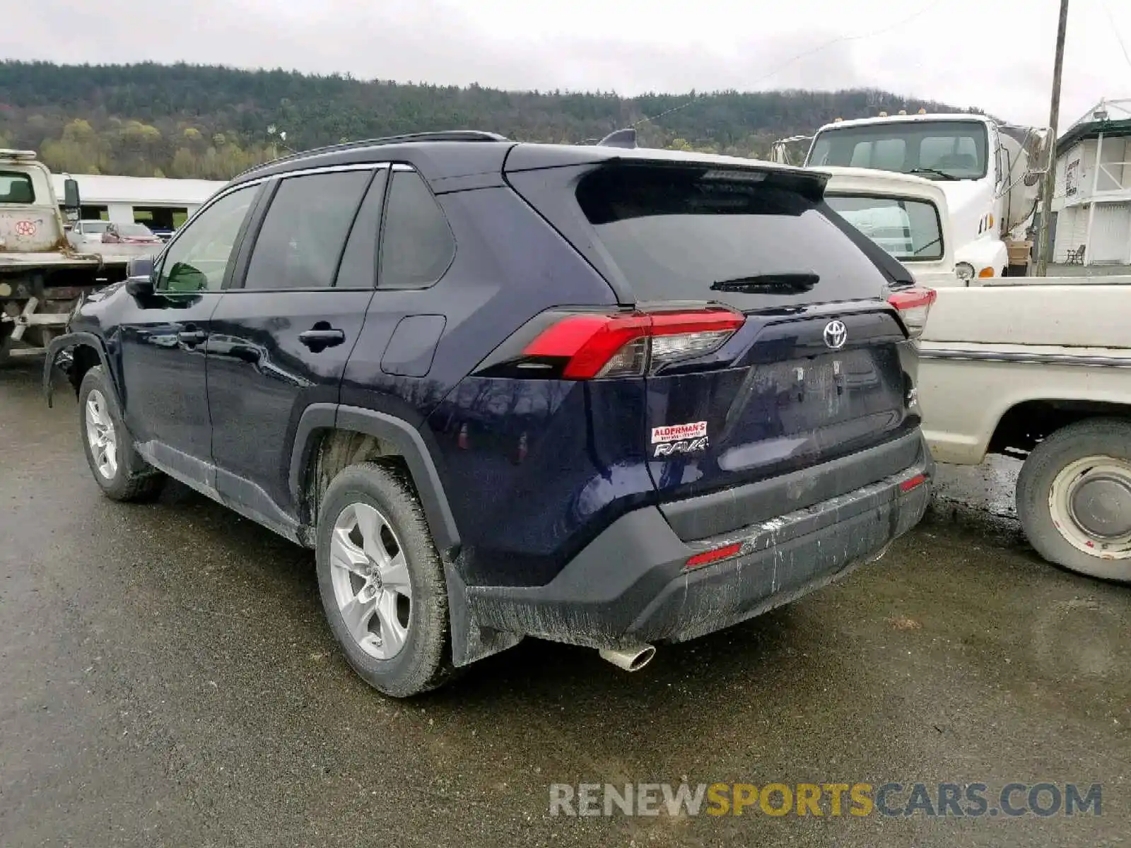 3 Photograph of a damaged car JTMP1RFV4KD502007 TOYOTA RAV4 XLE 2019