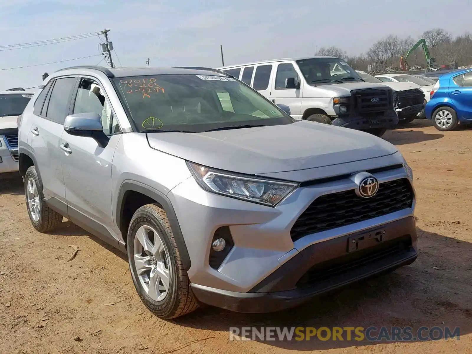 1 Photograph of a damaged car JTMP1RFV5KD010523 TOYOTA RAV4 XLE 2019