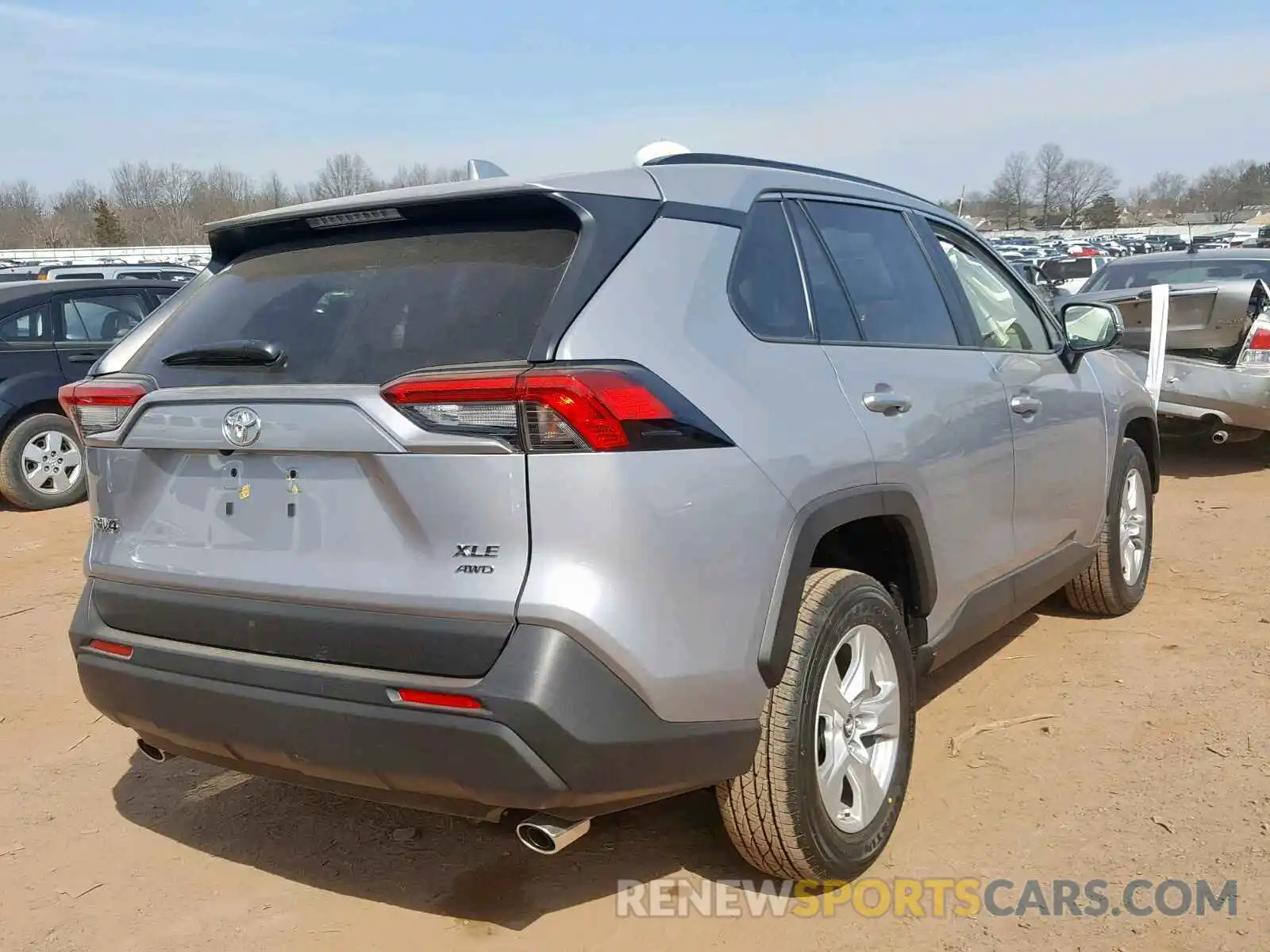 4 Photograph of a damaged car JTMP1RFV5KD010523 TOYOTA RAV4 XLE 2019