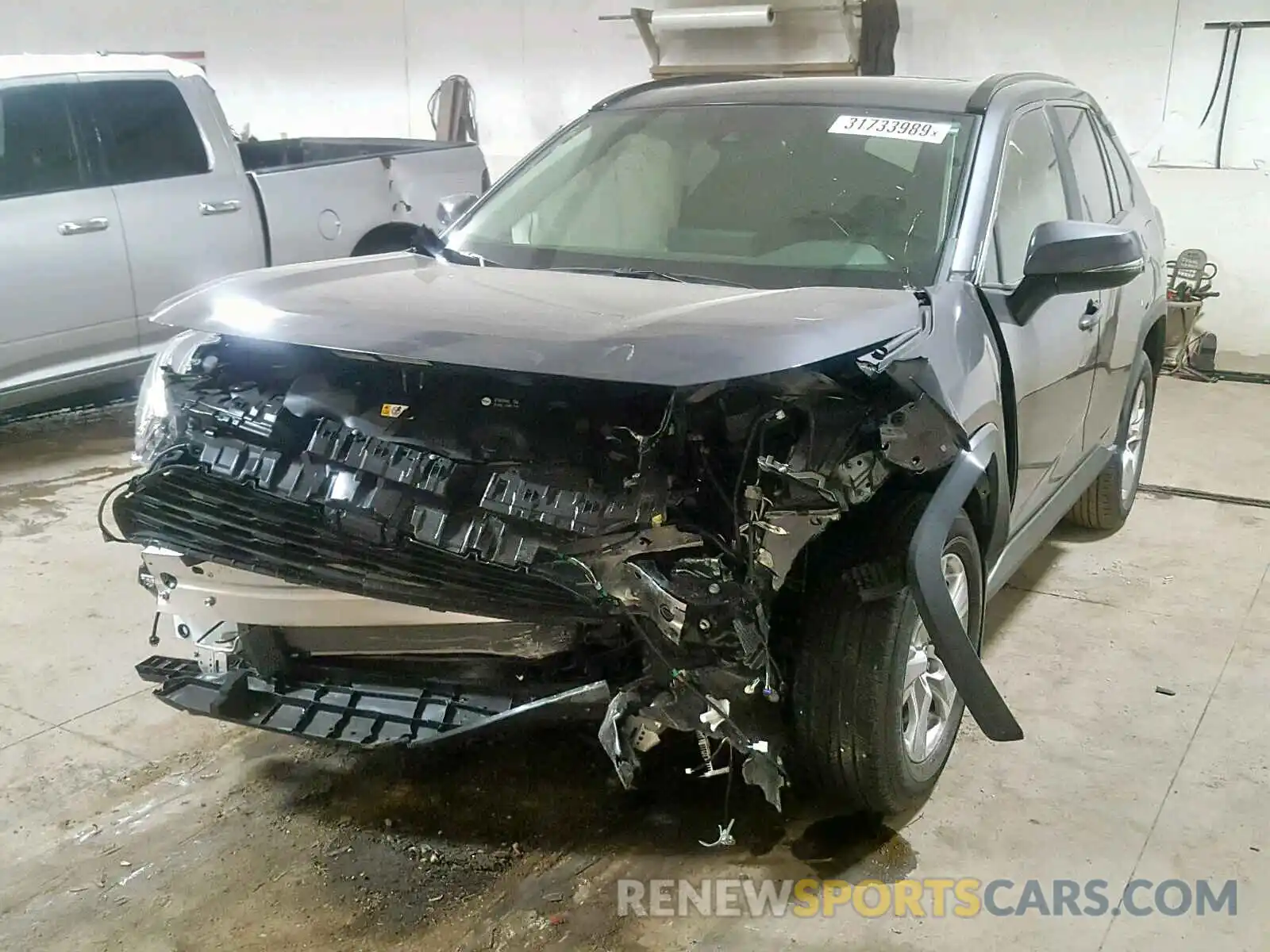 2 Photograph of a damaged car JTMP1RFV5KD503022 TOYOTA RAV4 XLE 2019