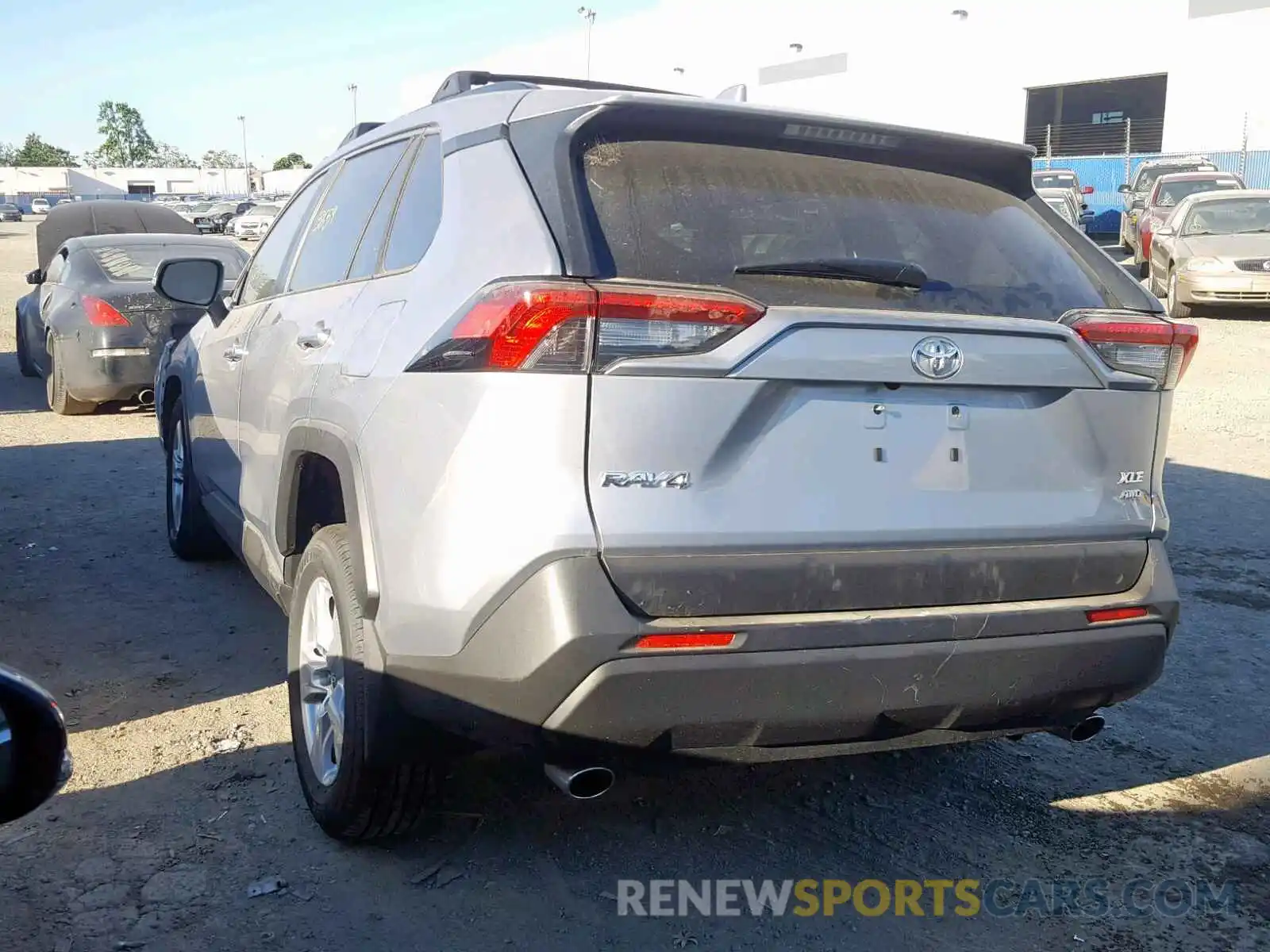 3 Photograph of a damaged car JTMP1RFV7KD019515 TOYOTA RAV4 XLE 2019