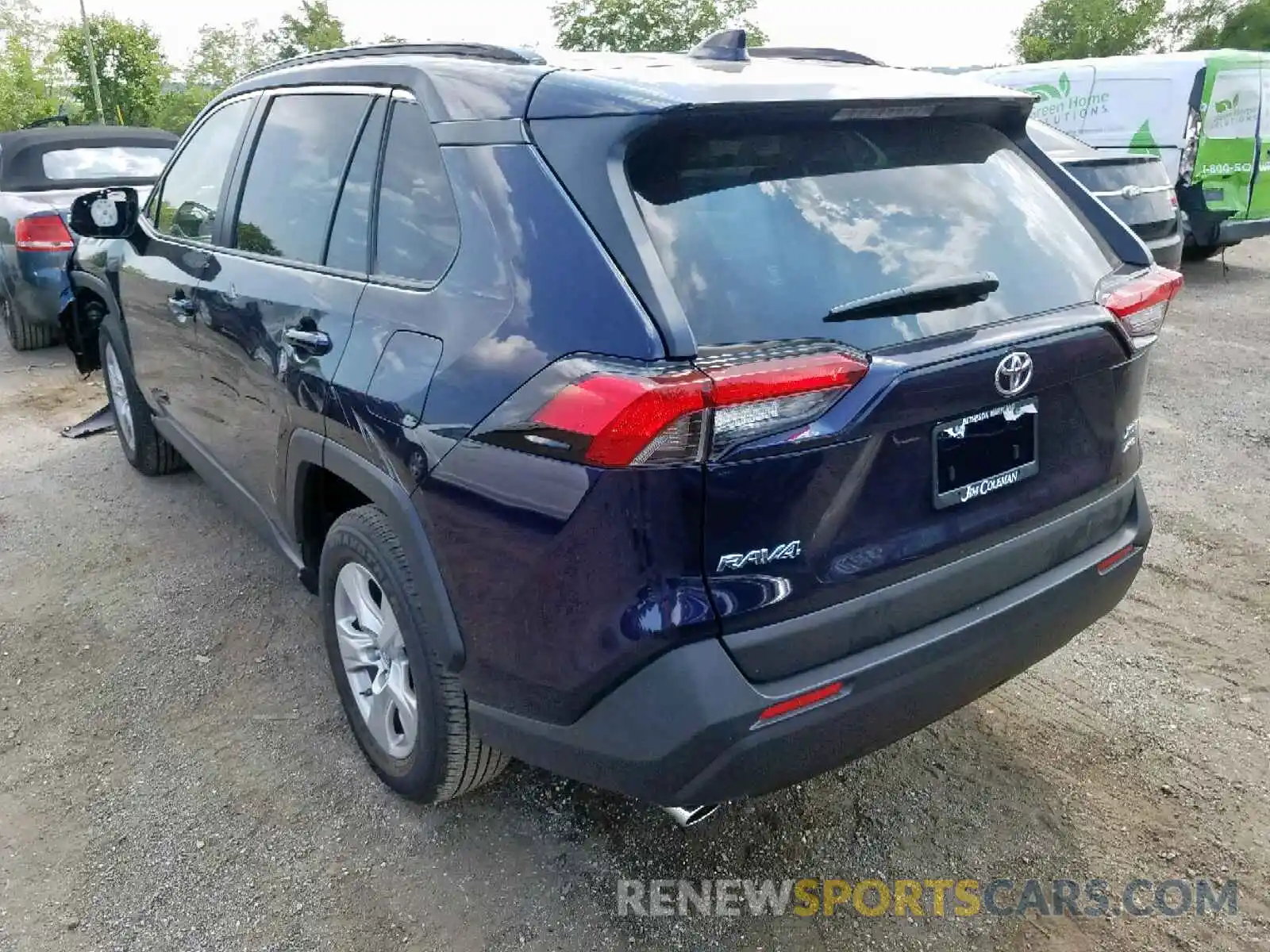 3 Photograph of a damaged car JTMP1RFV7KD030160 TOYOTA RAV4 XLE 2019