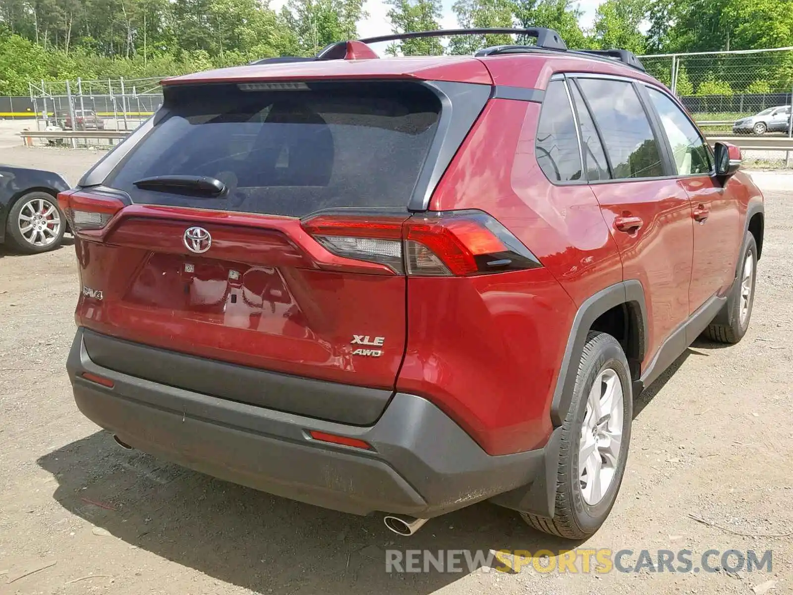 4 Фотография поврежденного автомобиля JTMP1RFV7KD516371 TOYOTA RAV4 XLE 2019