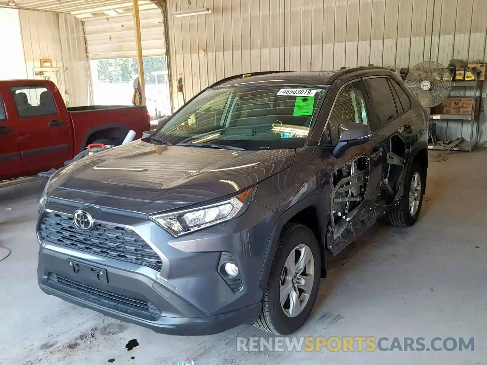 2 Photograph of a damaged car JTMP1RFV8KD514709 TOYOTA RAV4 XLE 2019