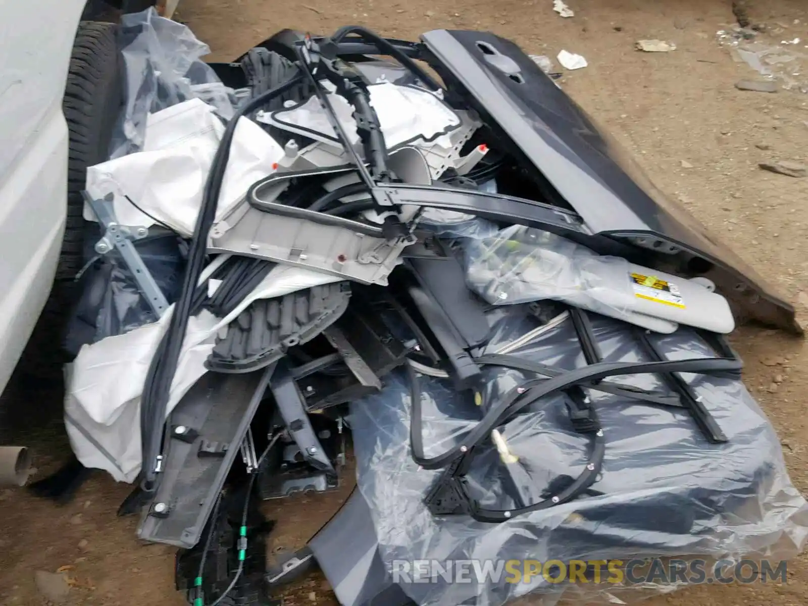 9 Фотография поврежденного автомобиля JTMP1RFV9KD507610 TOYOTA RAV4 XLE 2019
