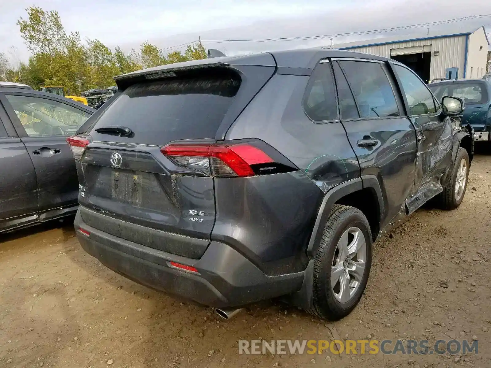 4 Photograph of a damaged car JTMP1RFVXKD006564 TOYOTA RAV4 XLE 2019