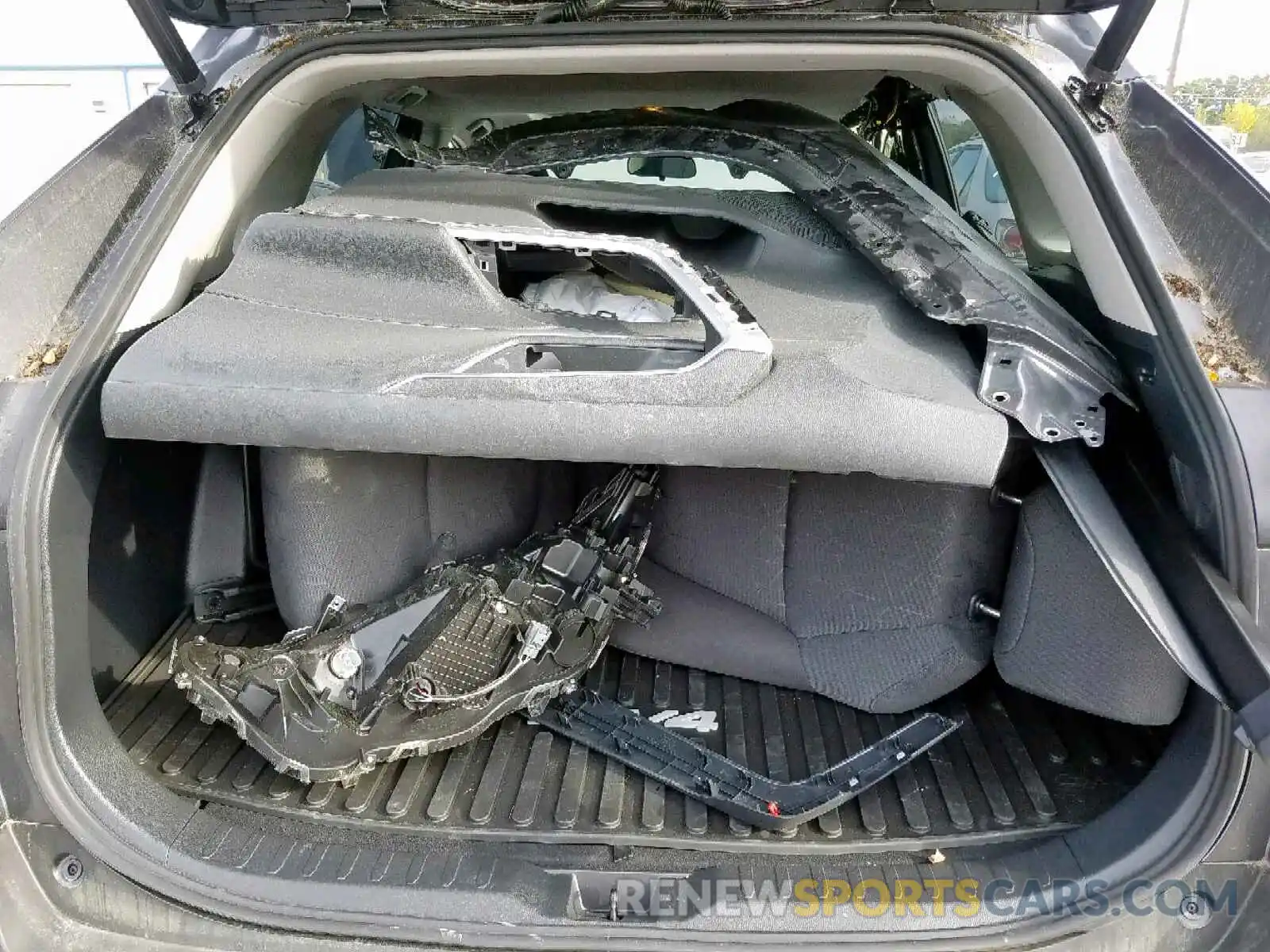 9 Photograph of a damaged car JTMP1RFVXKD006564 TOYOTA RAV4 XLE 2019