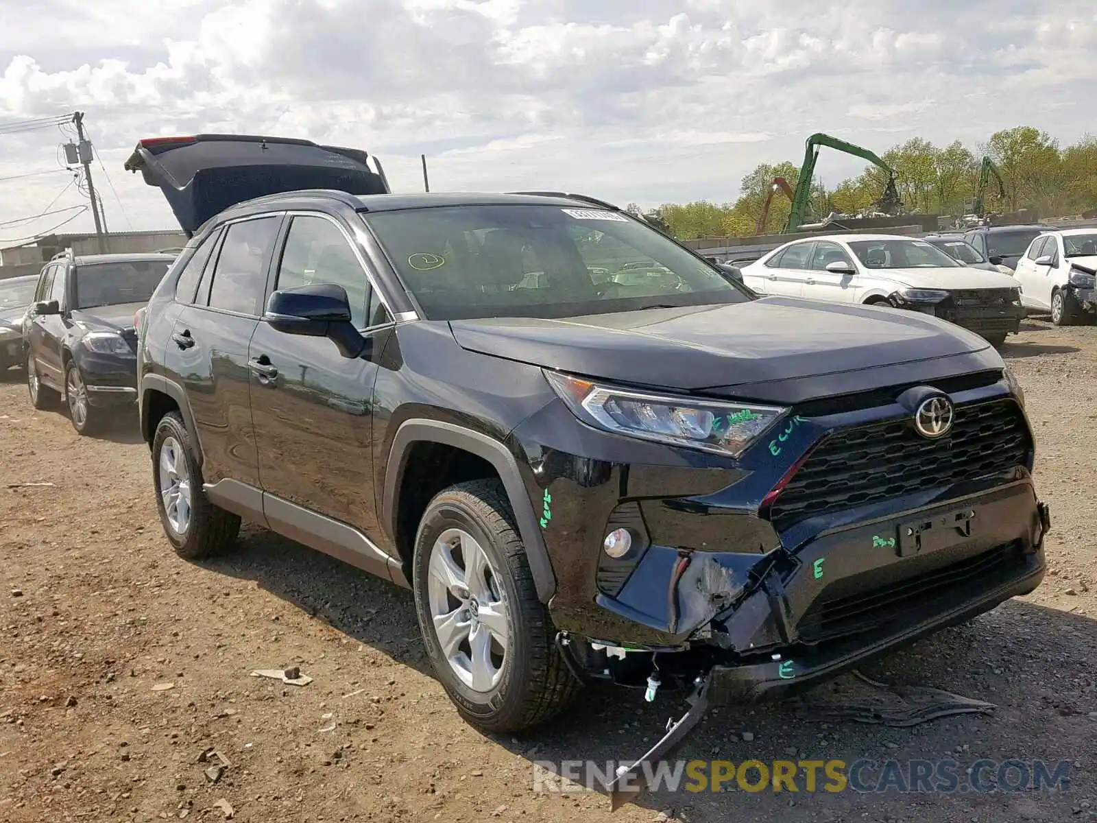 1 Photograph of a damaged car JTMP1RFVXKD018374 TOYOTA RAV4 XLE 2019