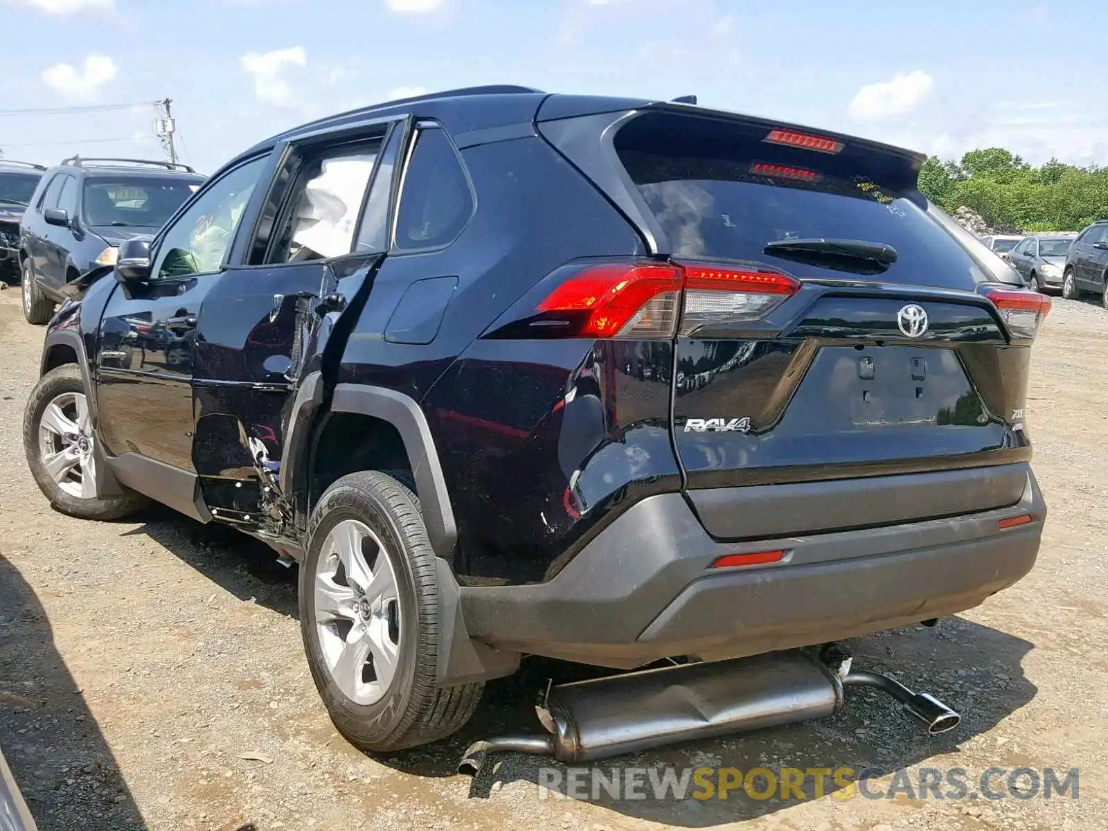 3 Фотография поврежденного автомобиля JTMP1RFVXKD022036 TOYOTA RAV4 XLE 2019